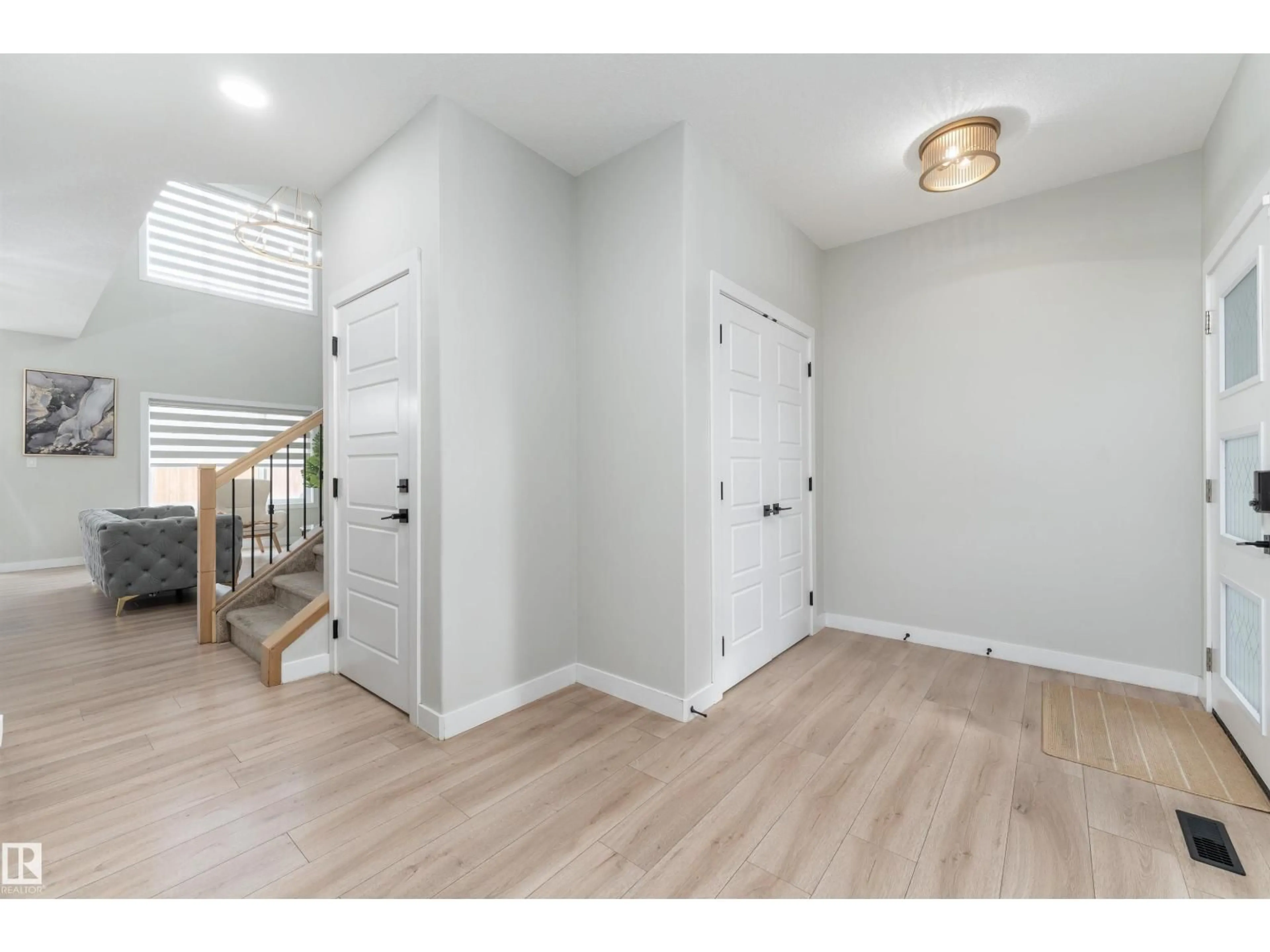 Indoor entryway for 993 BERG PL, Leduc Alberta T9E1J7