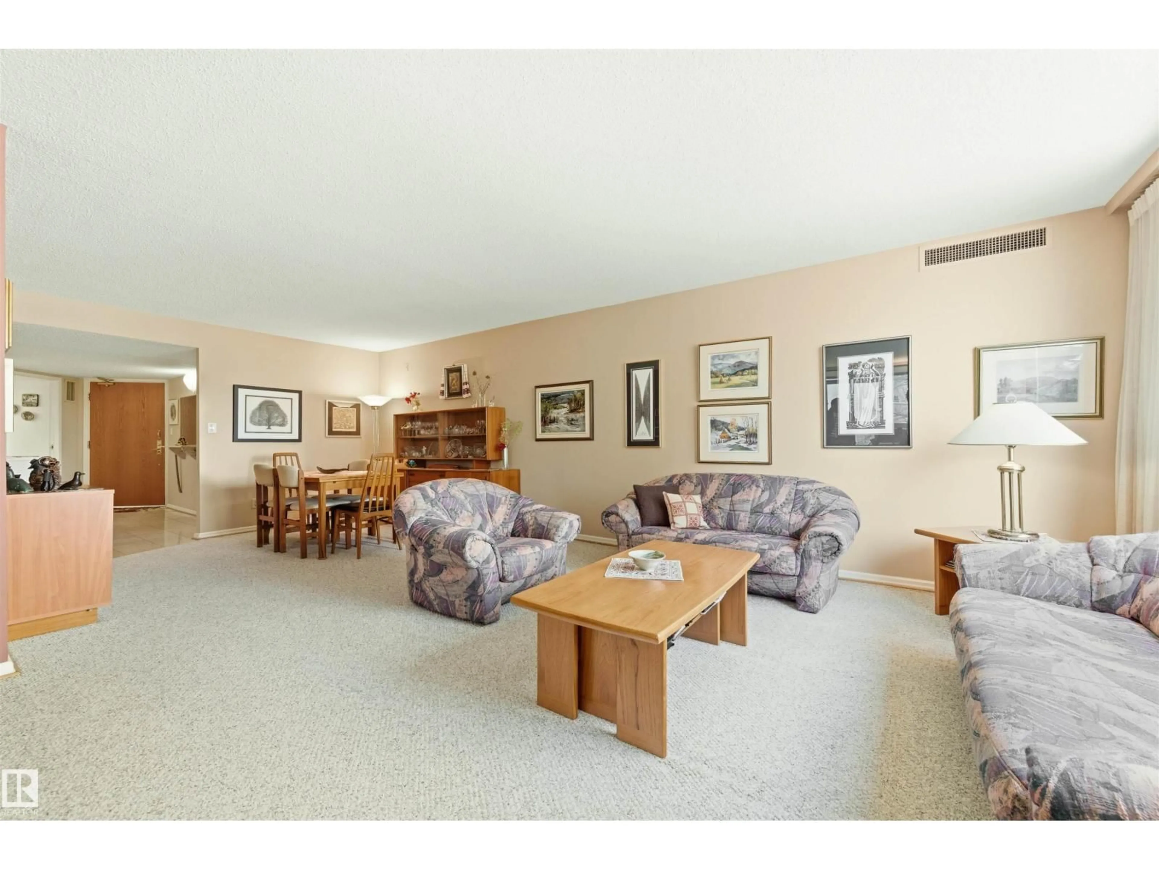 Living room with furniture, unknown for 4C - 10050 118 ST, Edmonton Alberta T5K2M8