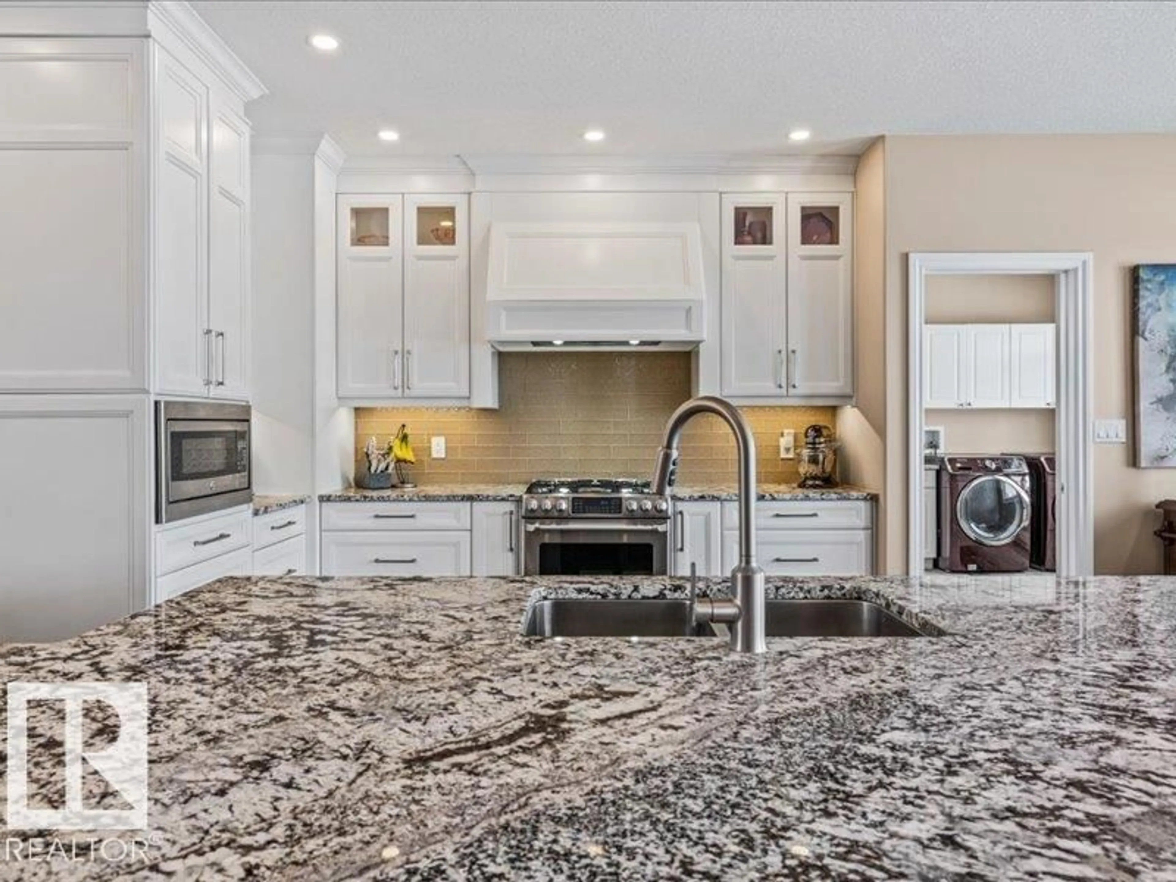 Contemporary kitchen, ceramic/tile floor for 53017 - 170 RGE ROAD 223, Rural Strathcona County Alberta T8E2M3