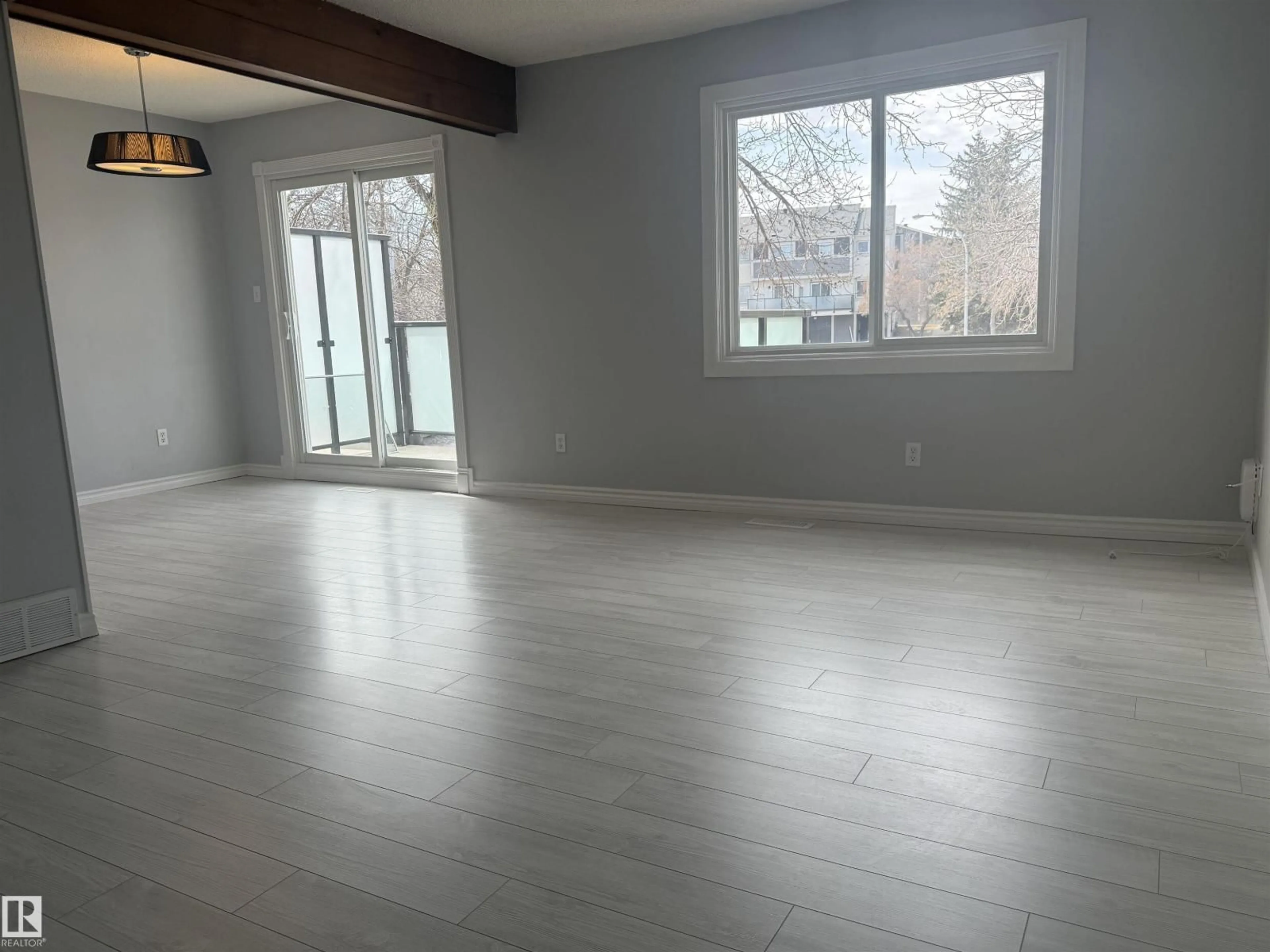 A pic of a room for NW - 322 WILLOW CO, Edmonton Alberta T5T2K7