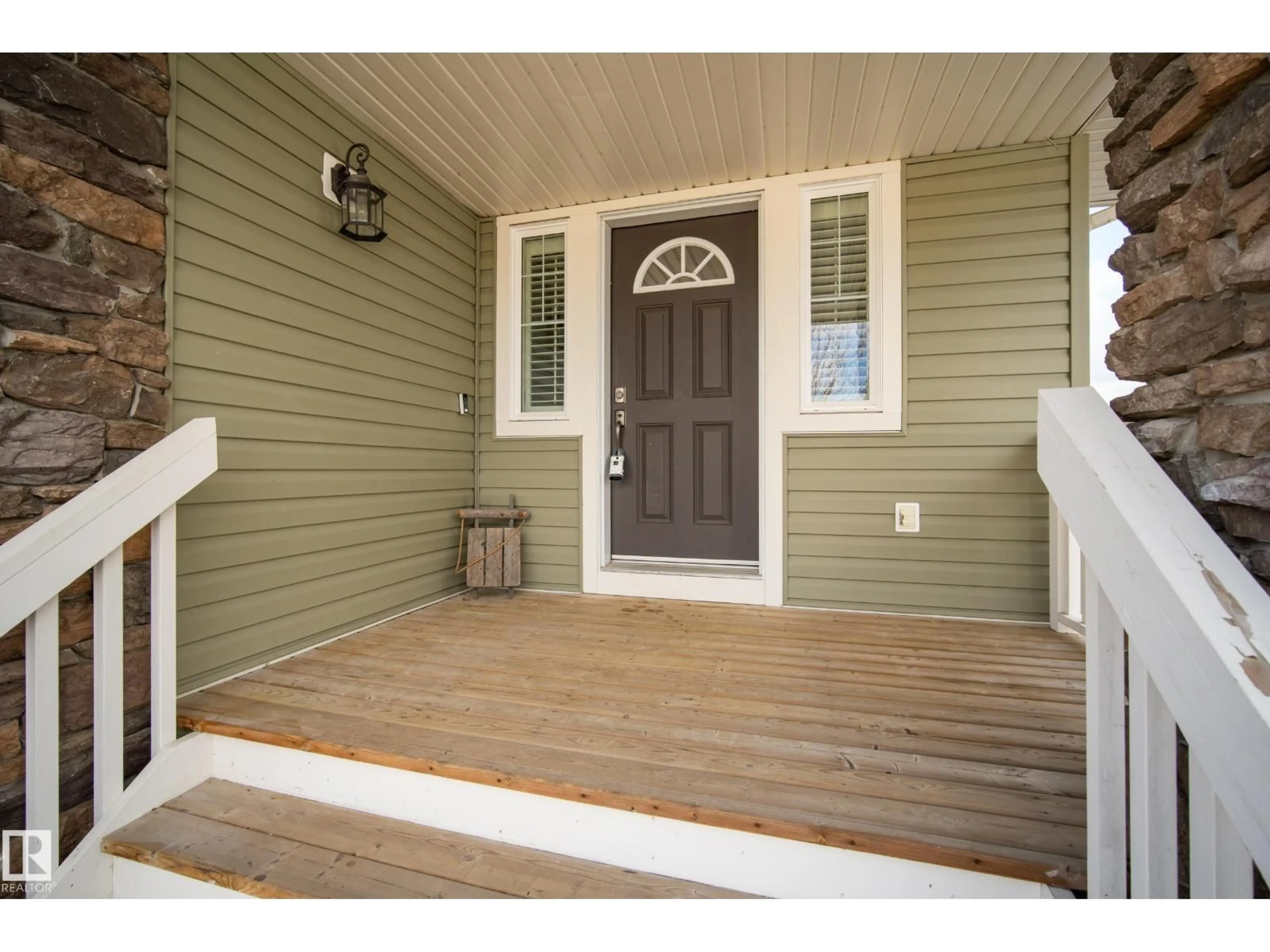 Indoor entryway for 6008 61 ST, Beaumont Alberta T4X0H7