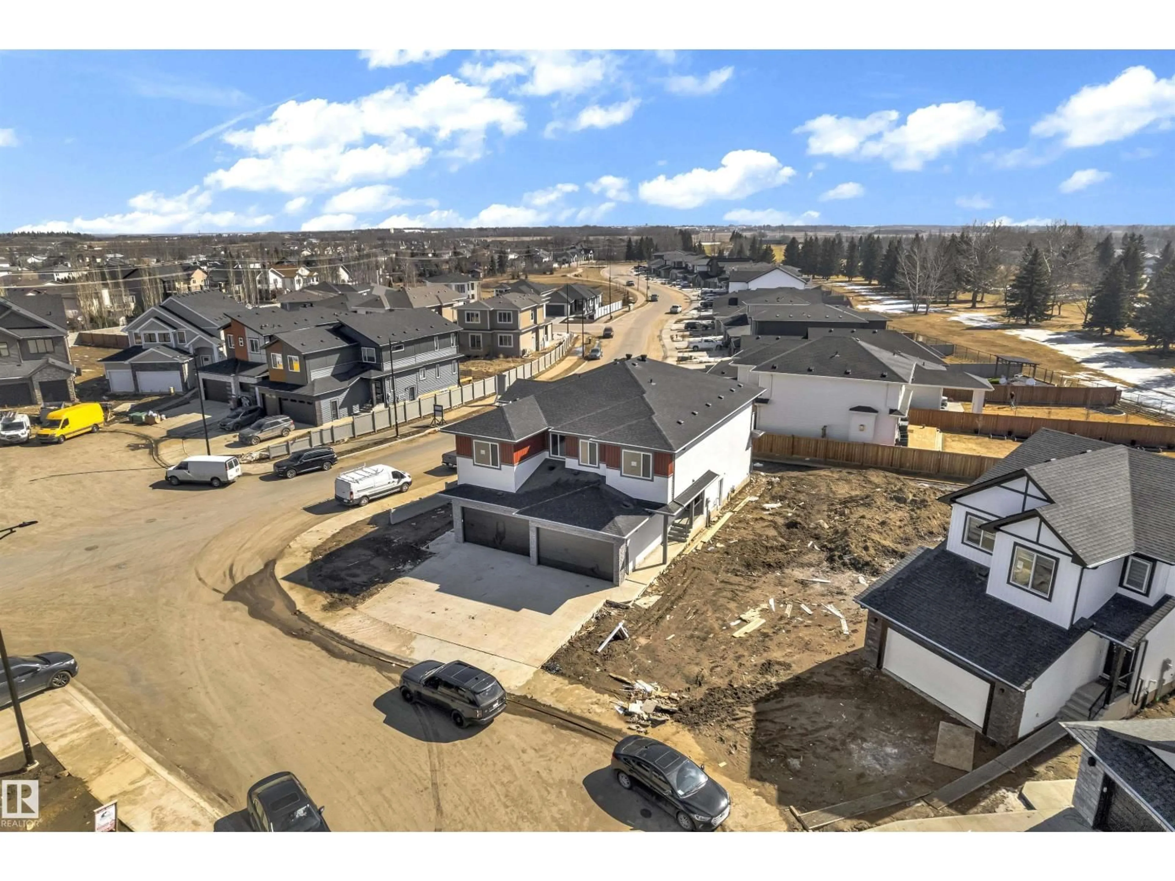 A pic from outside/outdoor area/front of a property/back of a property/a pic from drone, unknown for 4 GRAYSON GR, Stony Plain Alberta T7Z0P3