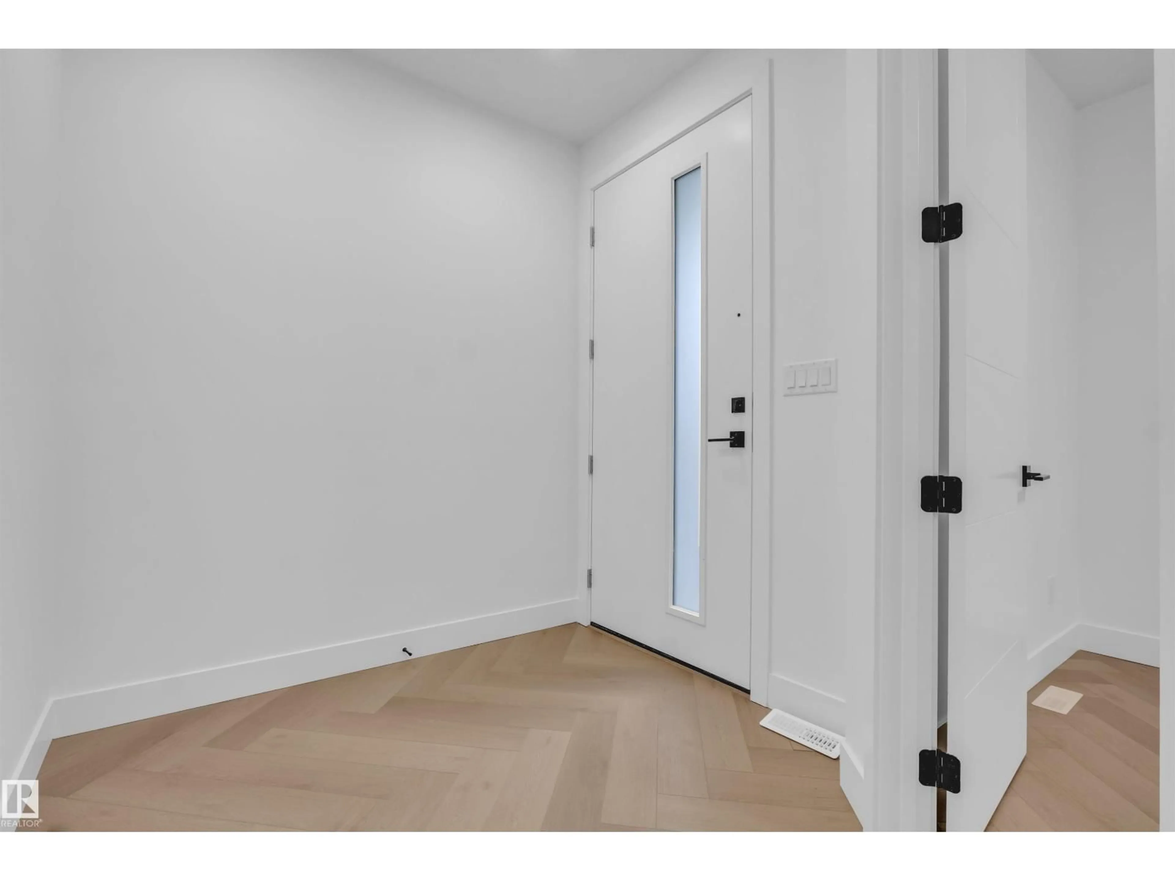 Indoor entryway for 3513 42 AV, Beaumont Alberta T4X3A7