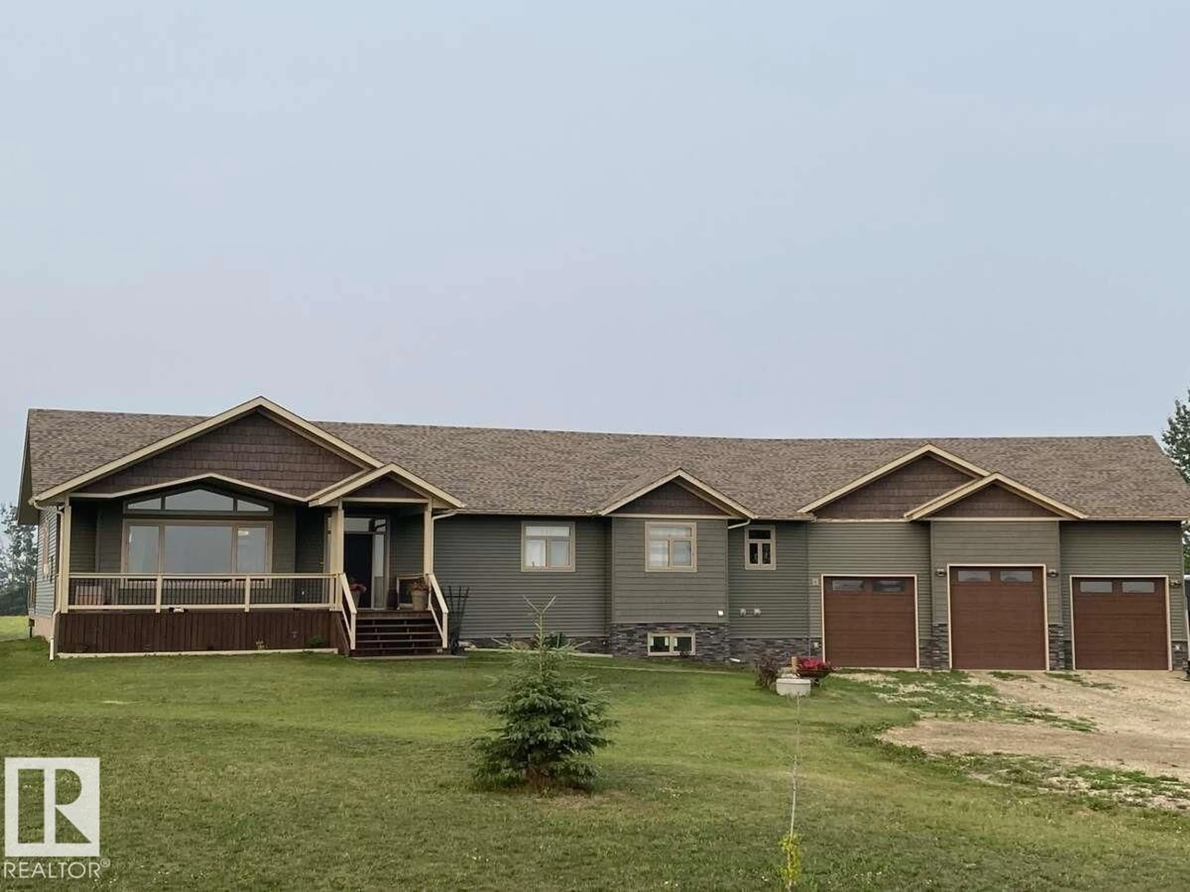 Home with vinyl exterior material, unknown for 7320 TWP RD 542, Rural Yellowhead Alberta T0E0T0