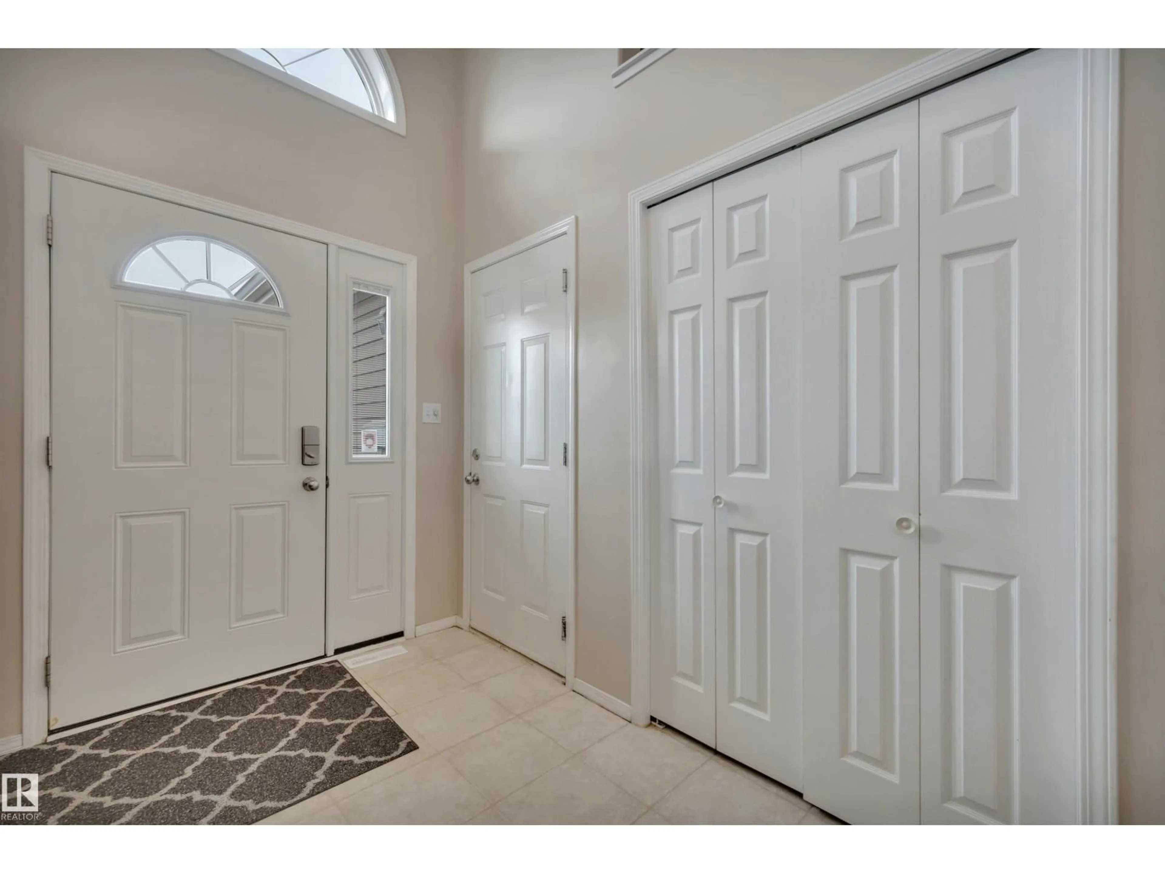 Indoor entryway for 5 PARKVIEW CR, Calmar Alberta T0C0V0