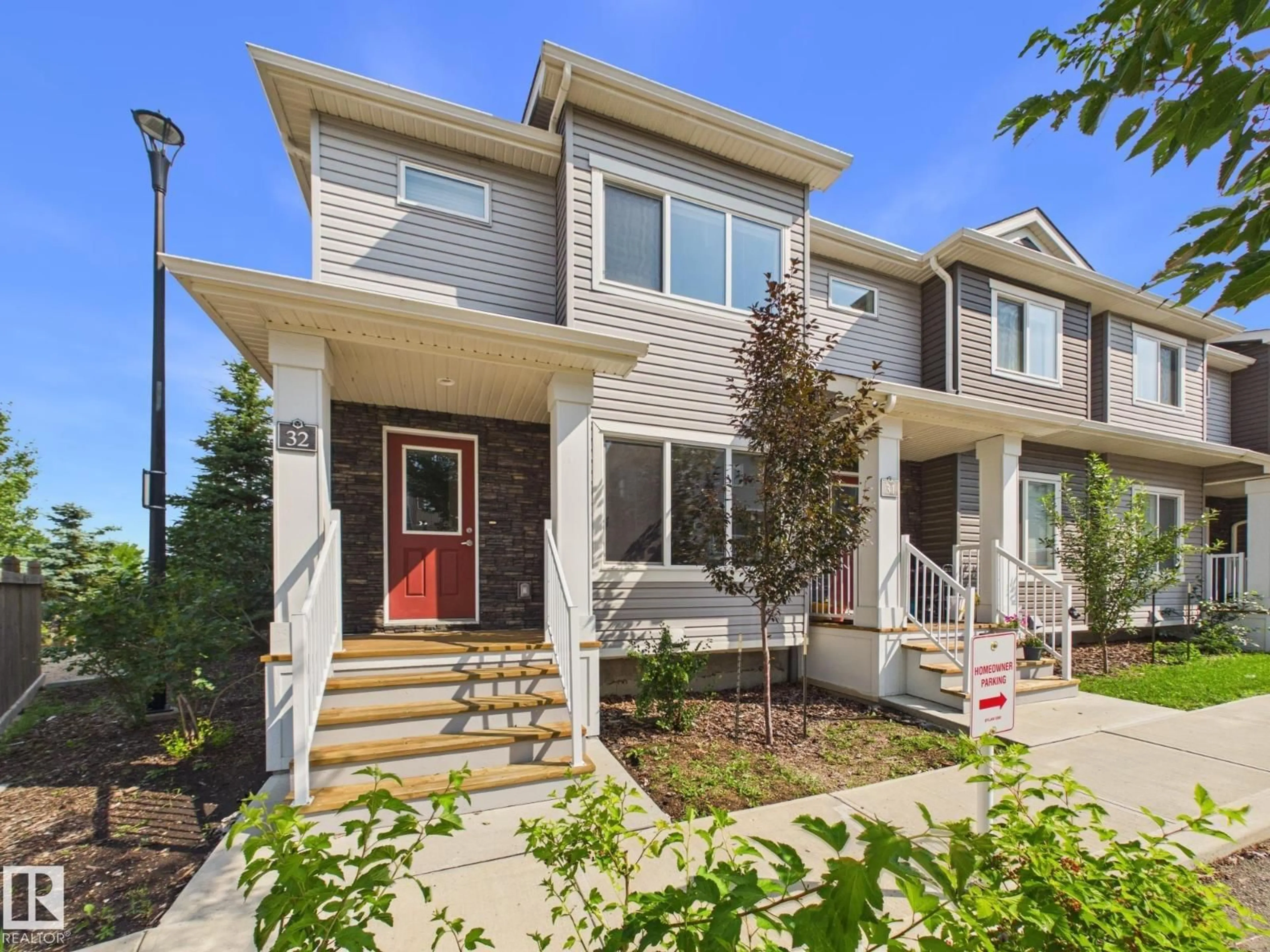 Home with vinyl exterior material, street for #32 - 2121 HADDOW DR, Edmonton Alberta T6R0W6