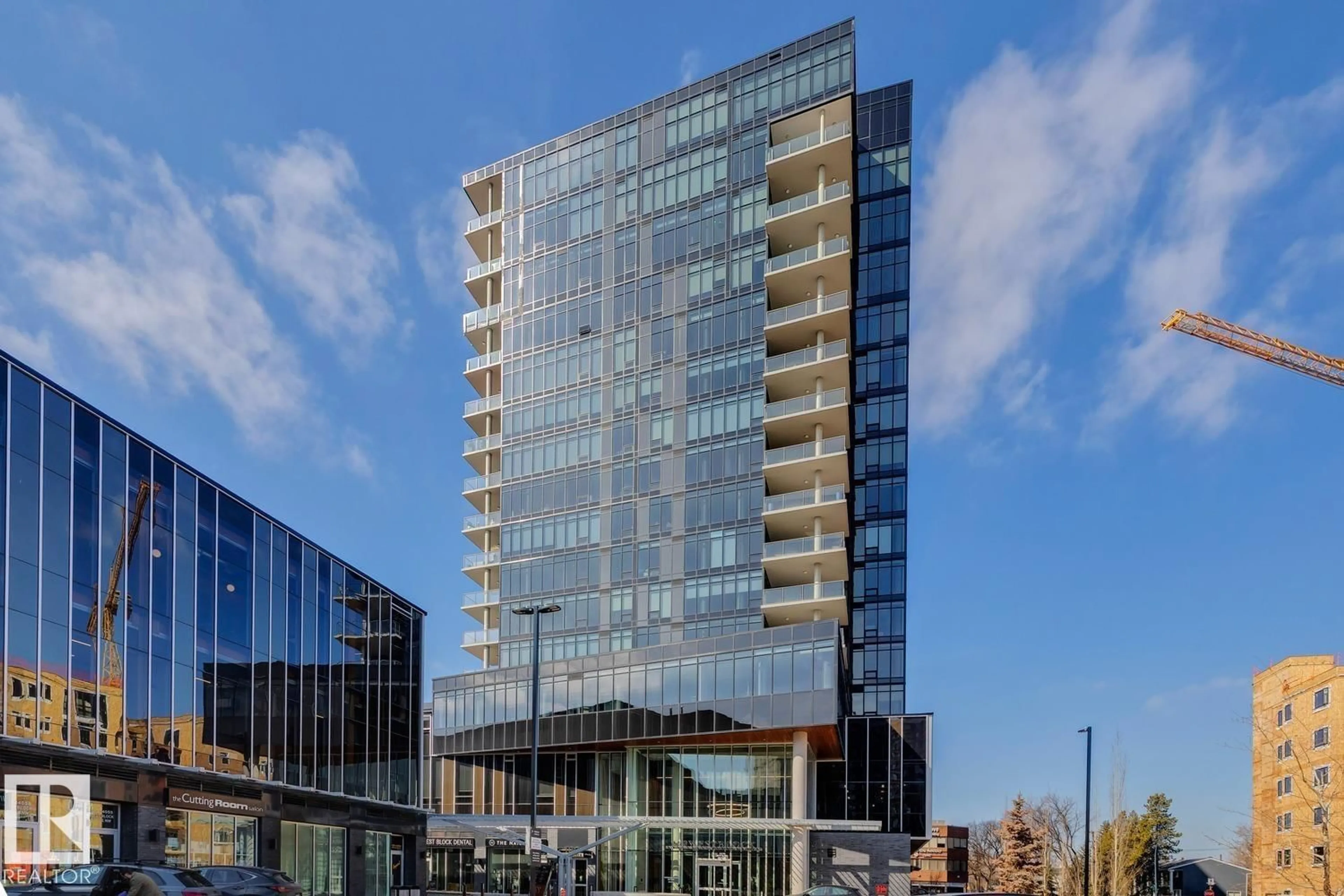 Indoor foyer for #703 - 14105 BLOCK DR, Edmonton Alberta T5N1L5