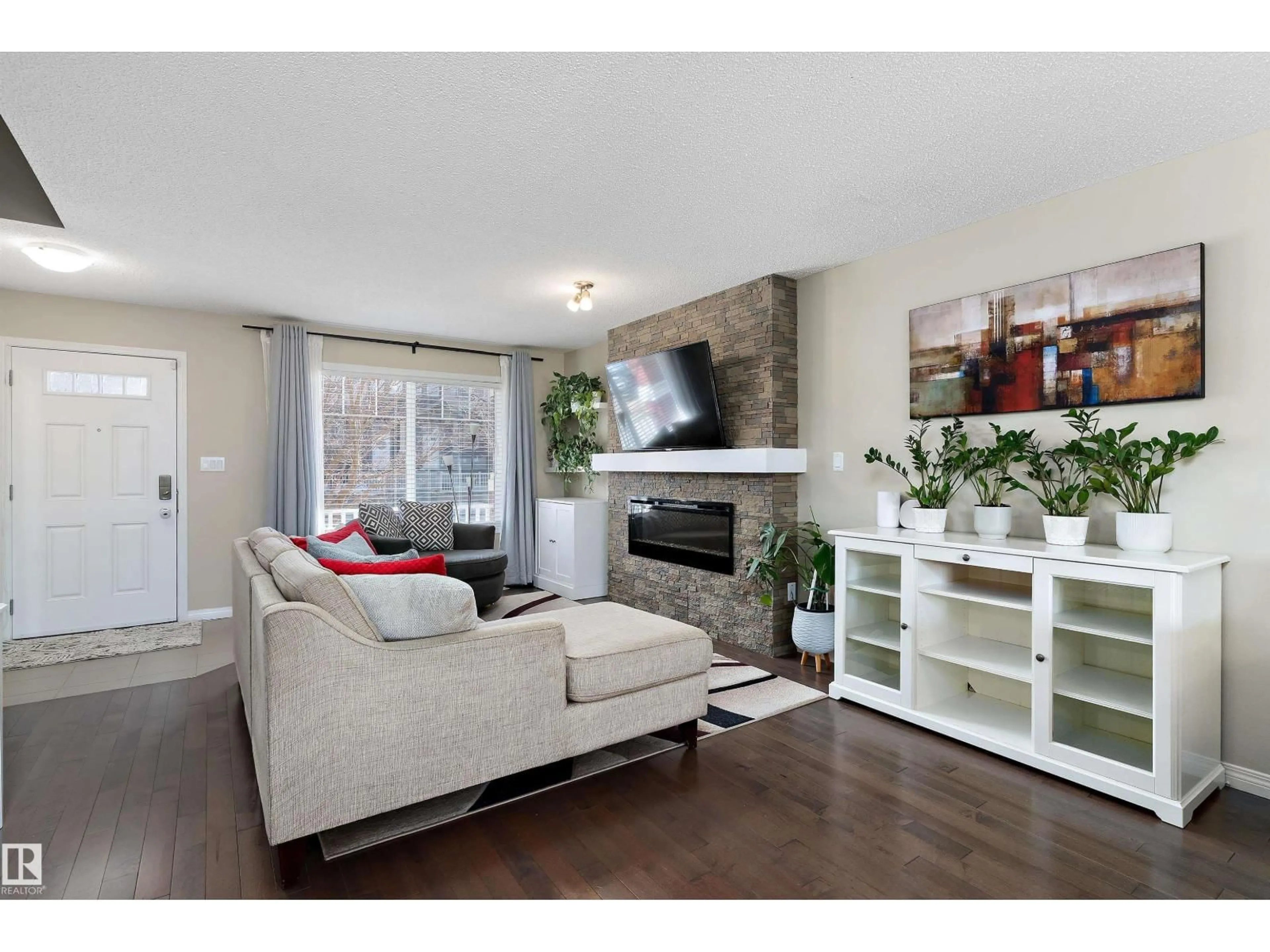 Living room with furniture, unknown for 4026 ORCHARDS DR, Edmonton Alberta T6X2B3