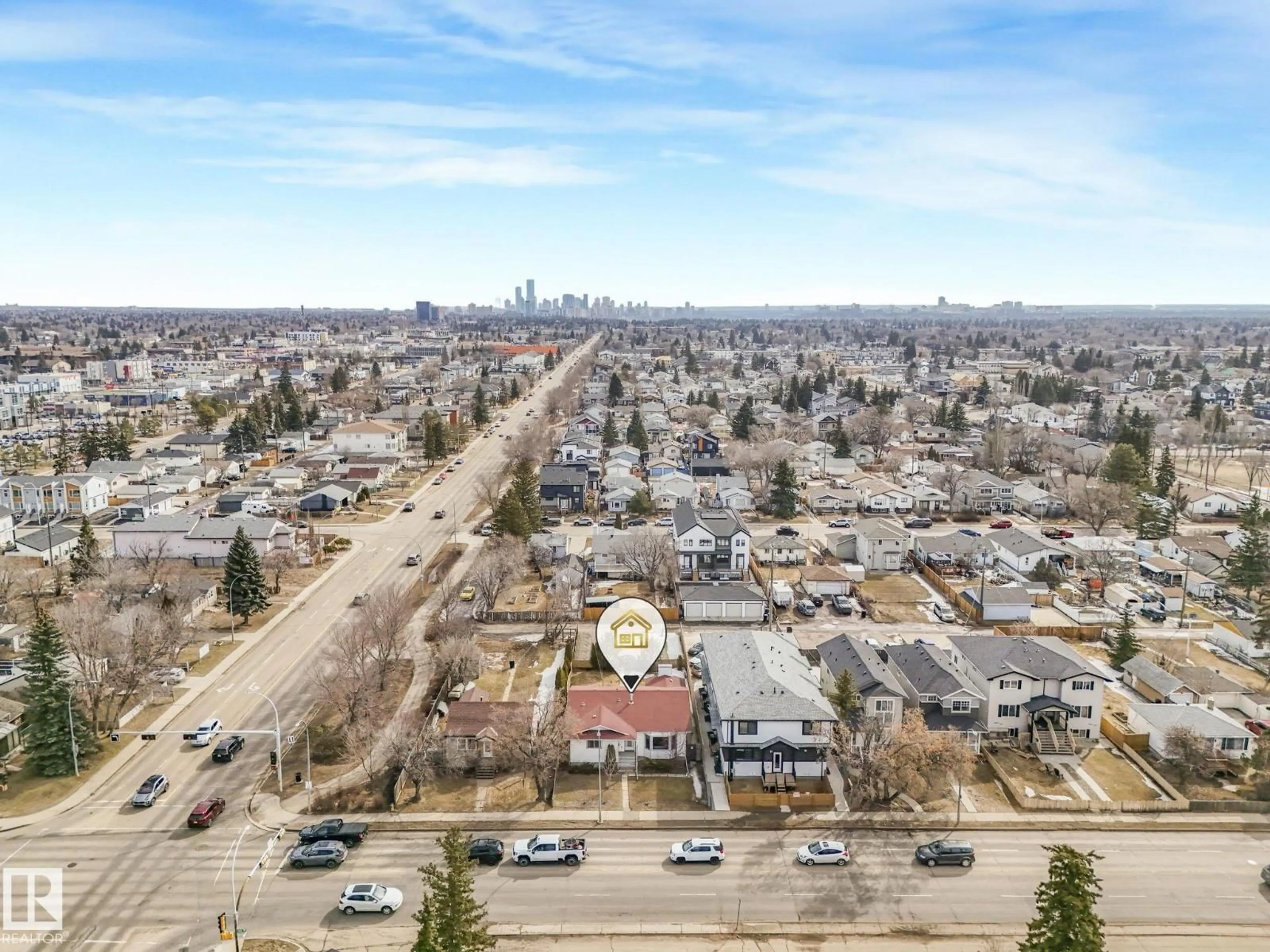 A pic from outside/outdoor area/front of a property/back of a property/a pic from drone, city buildings view from balcony for NW - 9945 163 ST, Edmonton Alberta T5P3N3