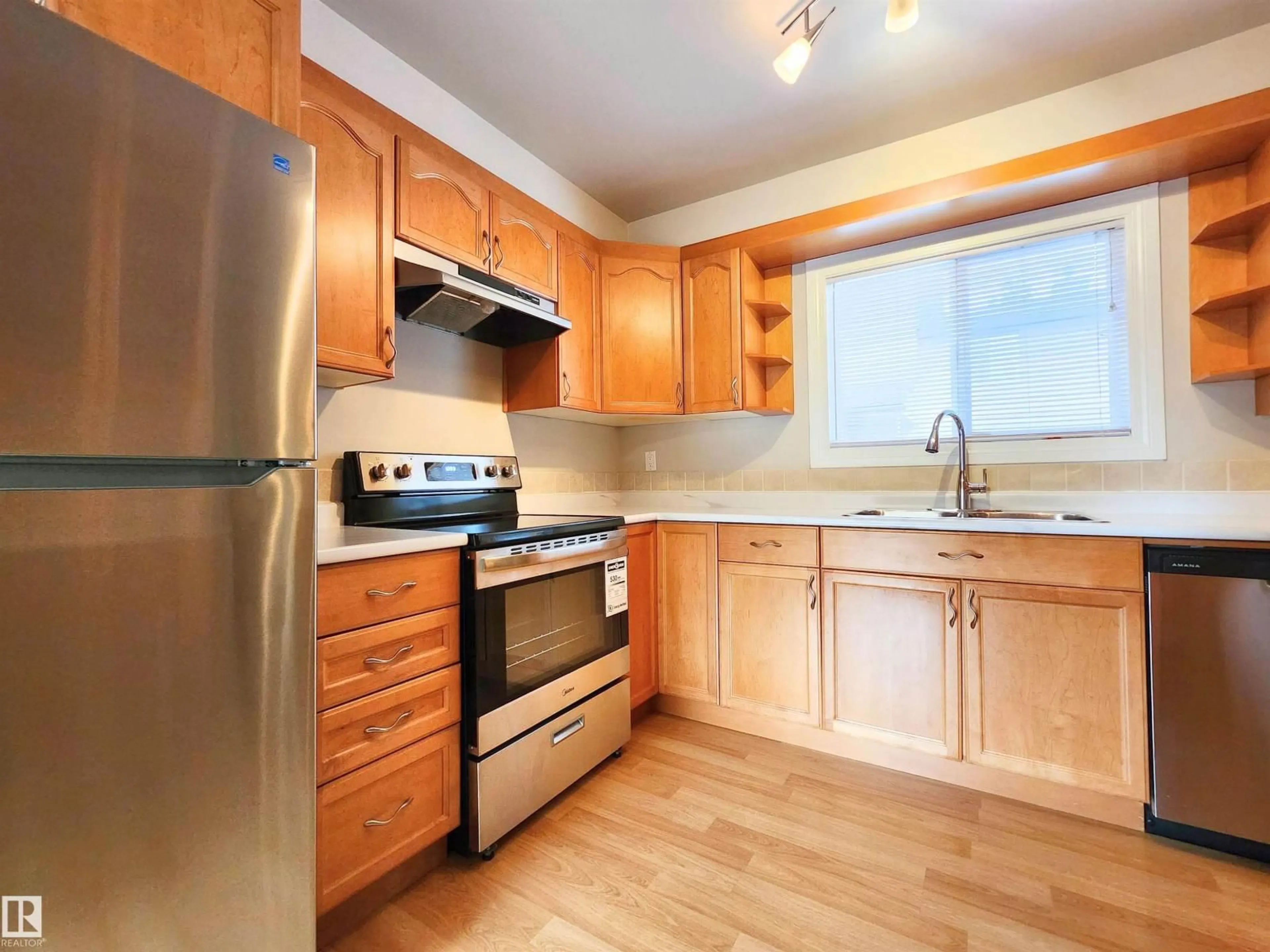 Standard kitchen, wood/laminate floor for 3812 20 AV, Edmonton Alberta T6L4B2
