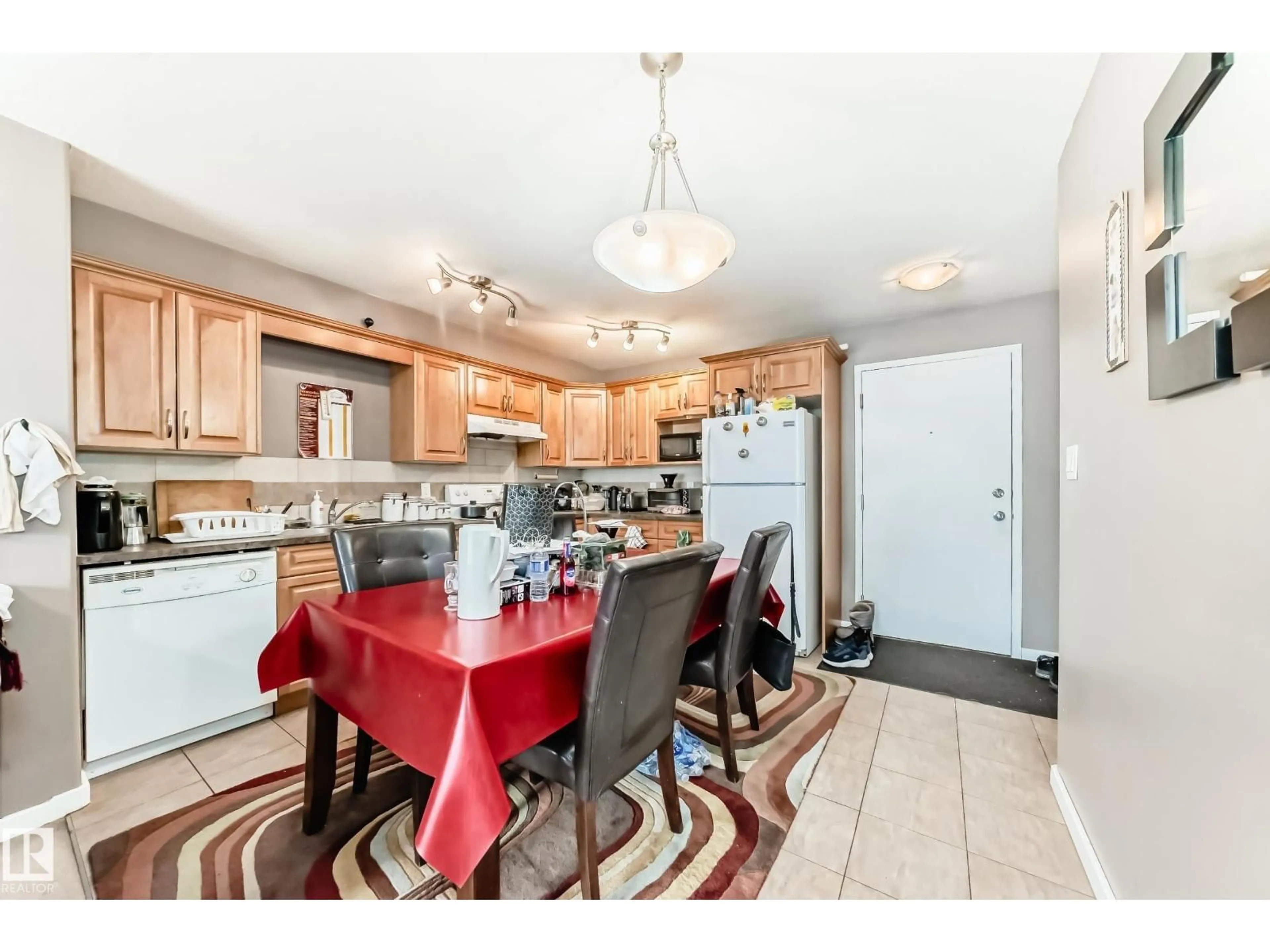 Open concept kitchen, ceramic/tile floor for #203 - 11827 105 ST NW, Edmonton Alberta T5G2N1
