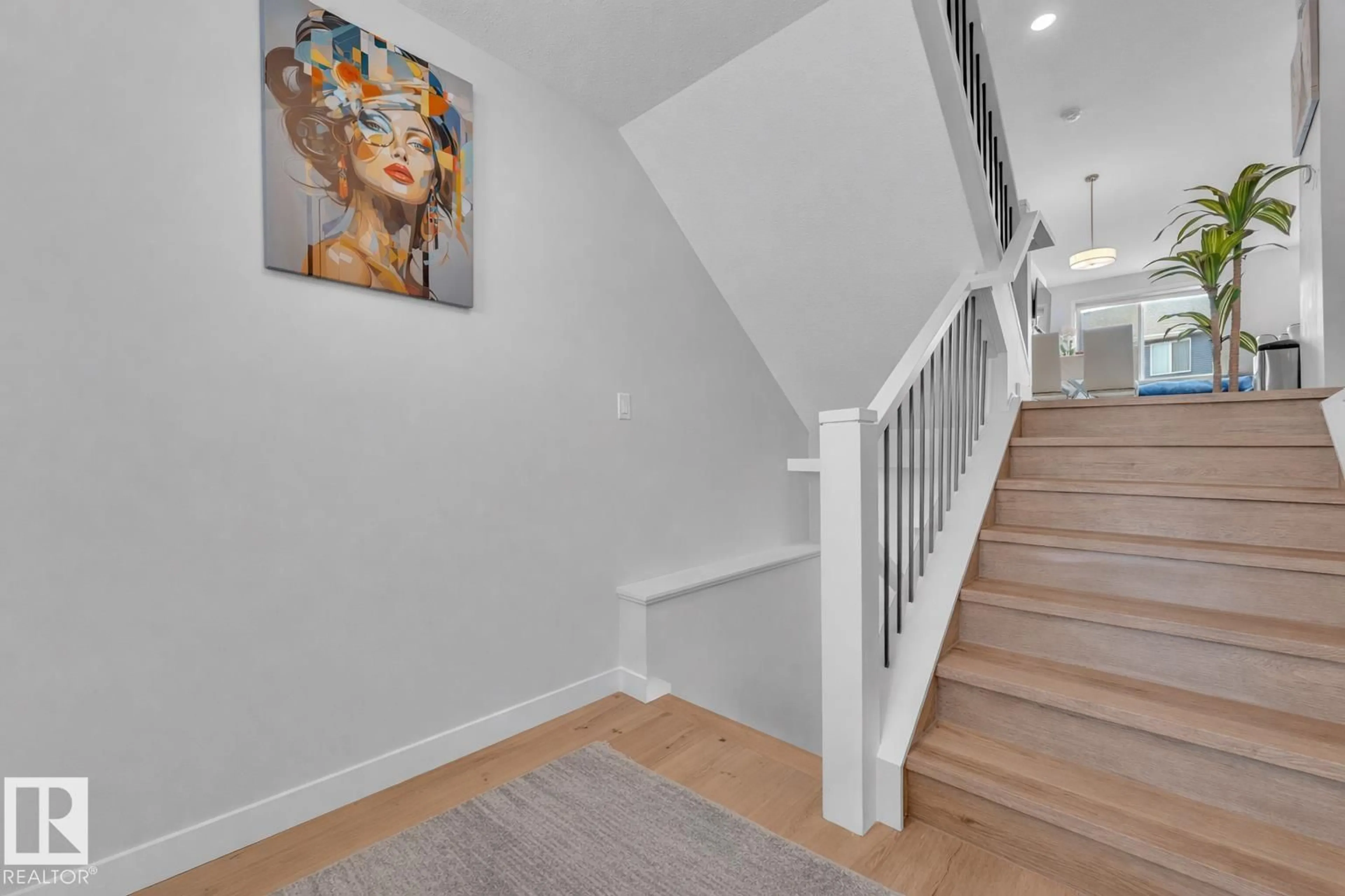 Stairs for 3861 CHRUSTAWKA PL, Edmonton Alberta T6W4M9