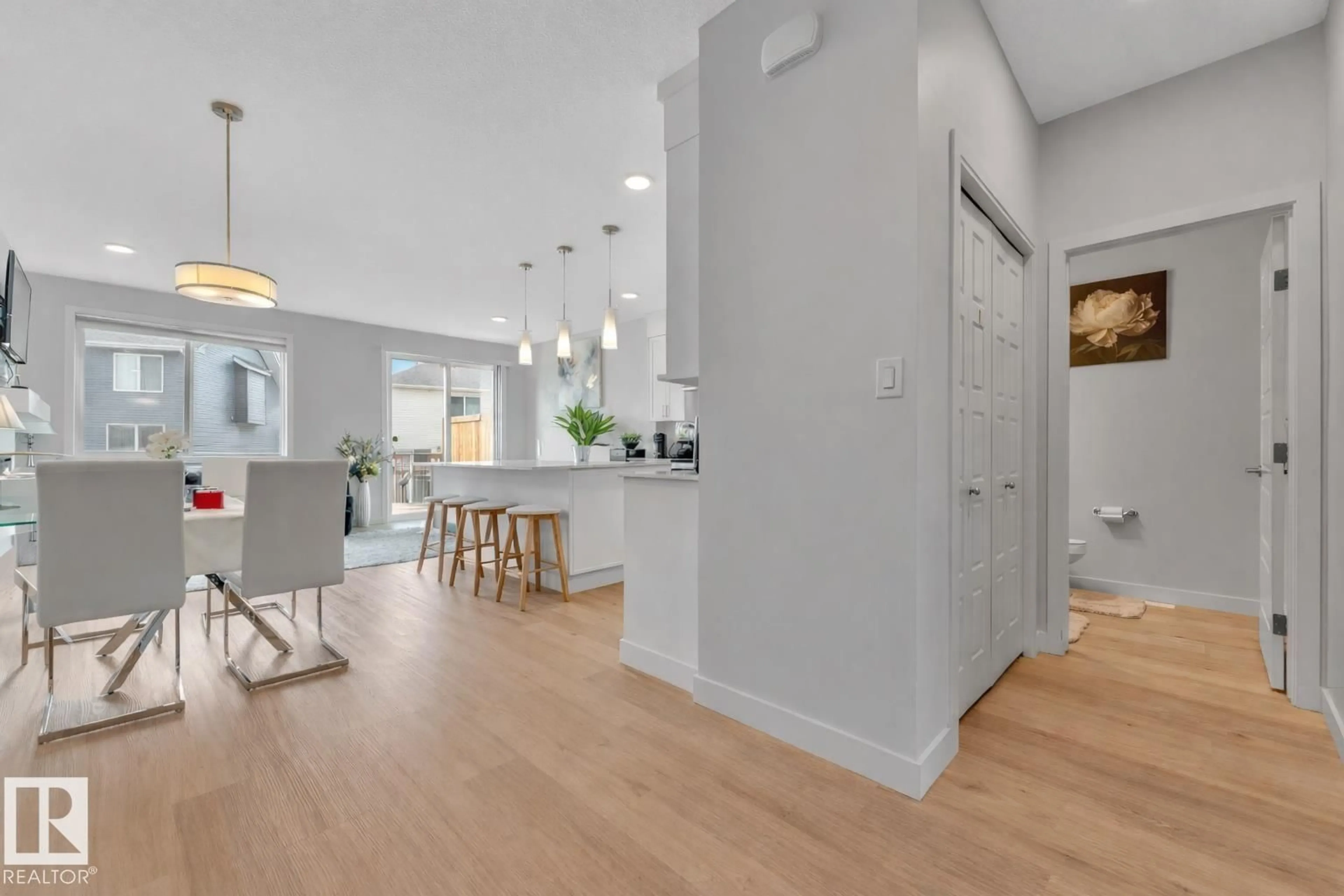 Open concept kitchen, unknown for 3861 CHRUSTAWKA PL, Edmonton Alberta T6W4M9