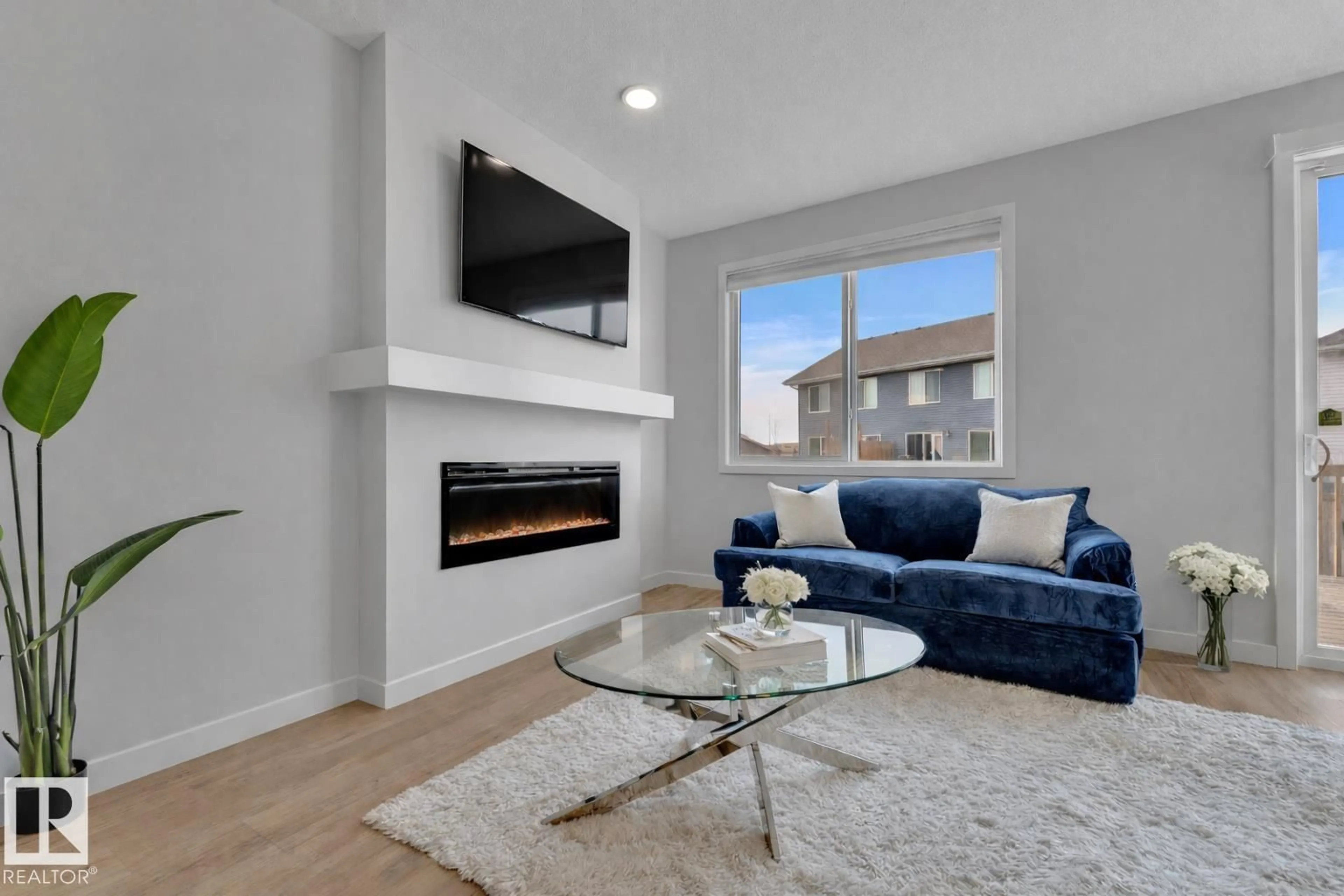 Living room with furniture, unknown for 3861 CHRUSTAWKA PL, Edmonton Alberta T6W4M9