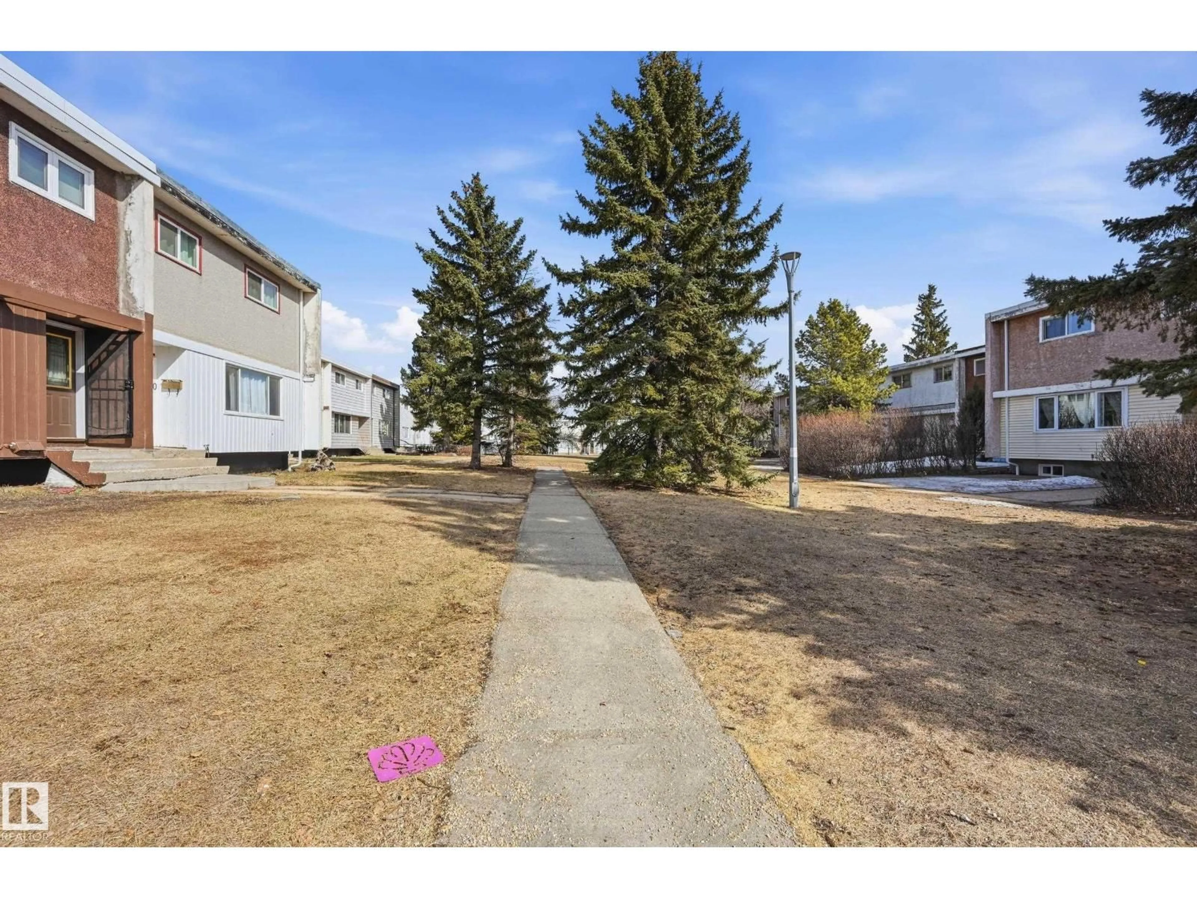 A pic from outside/outdoor area/front of a property/back of a property/a pic from drone, street for 9031 133 AVENUE AVENUE, Edmonton Alberta T5E1C4