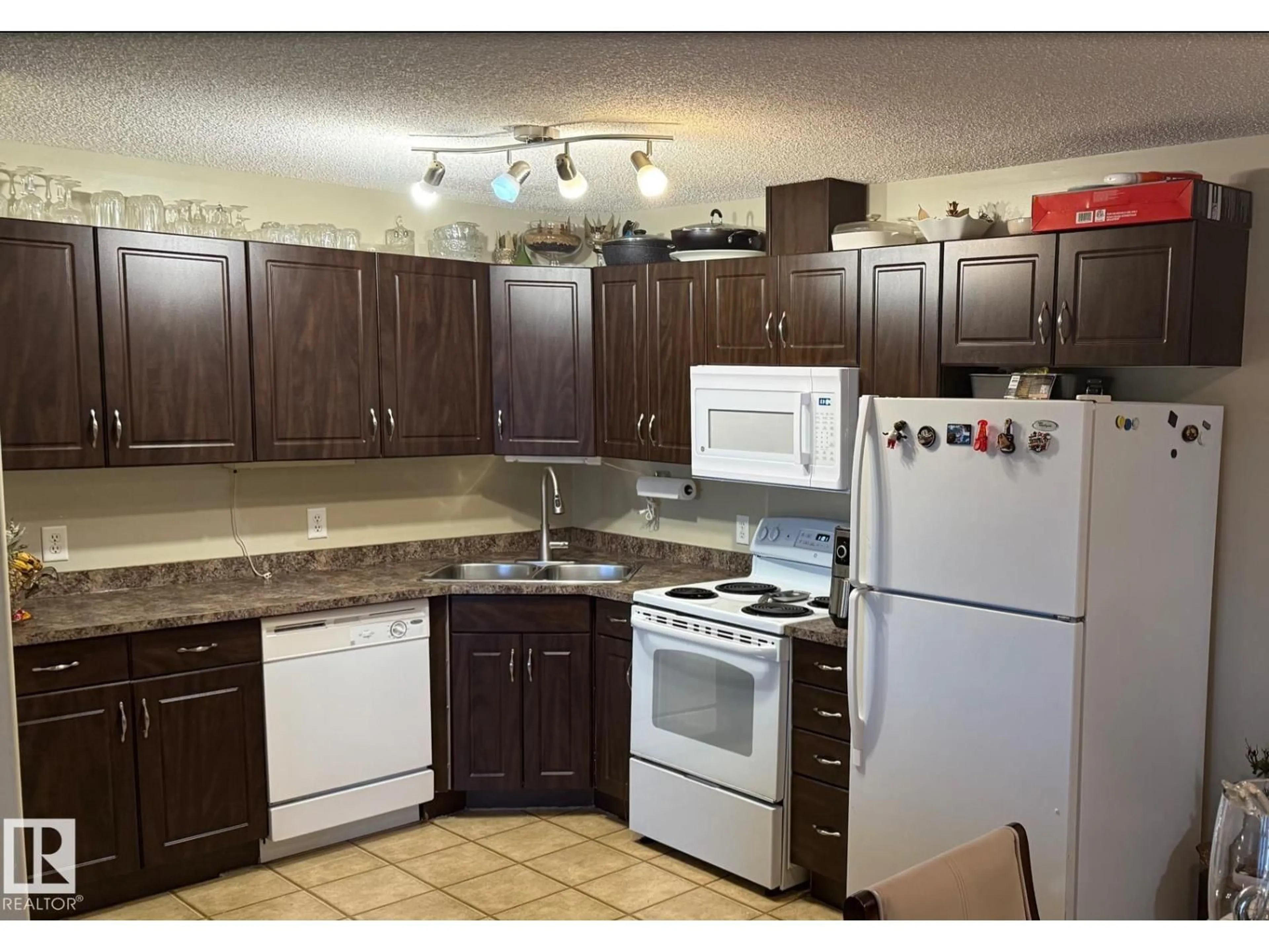 Standard kitchen, unknown for 309 - 408 CLAREVIEW STATION DR, Edmonton Alberta T5Y0C5