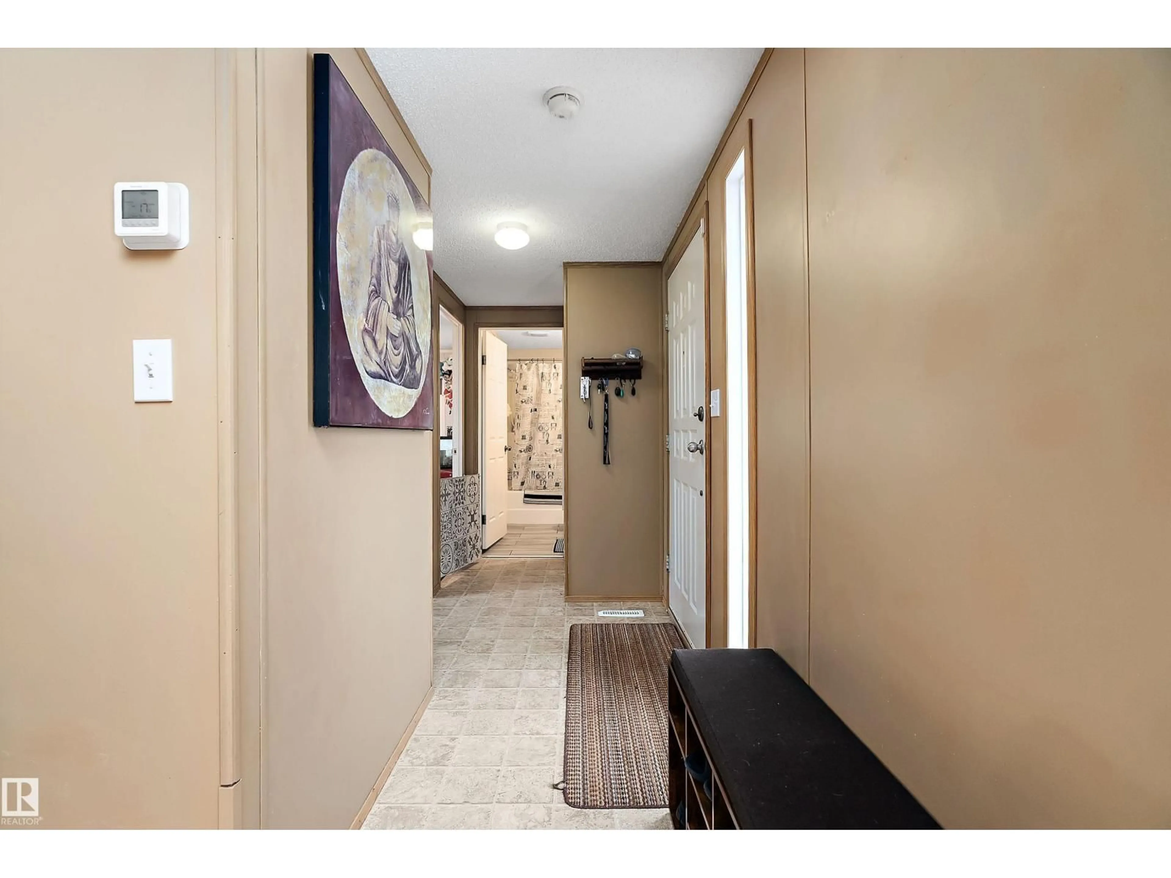 Indoor entryway for 3 SUNSET BV, Spruce Grove Alberta T7X3J1