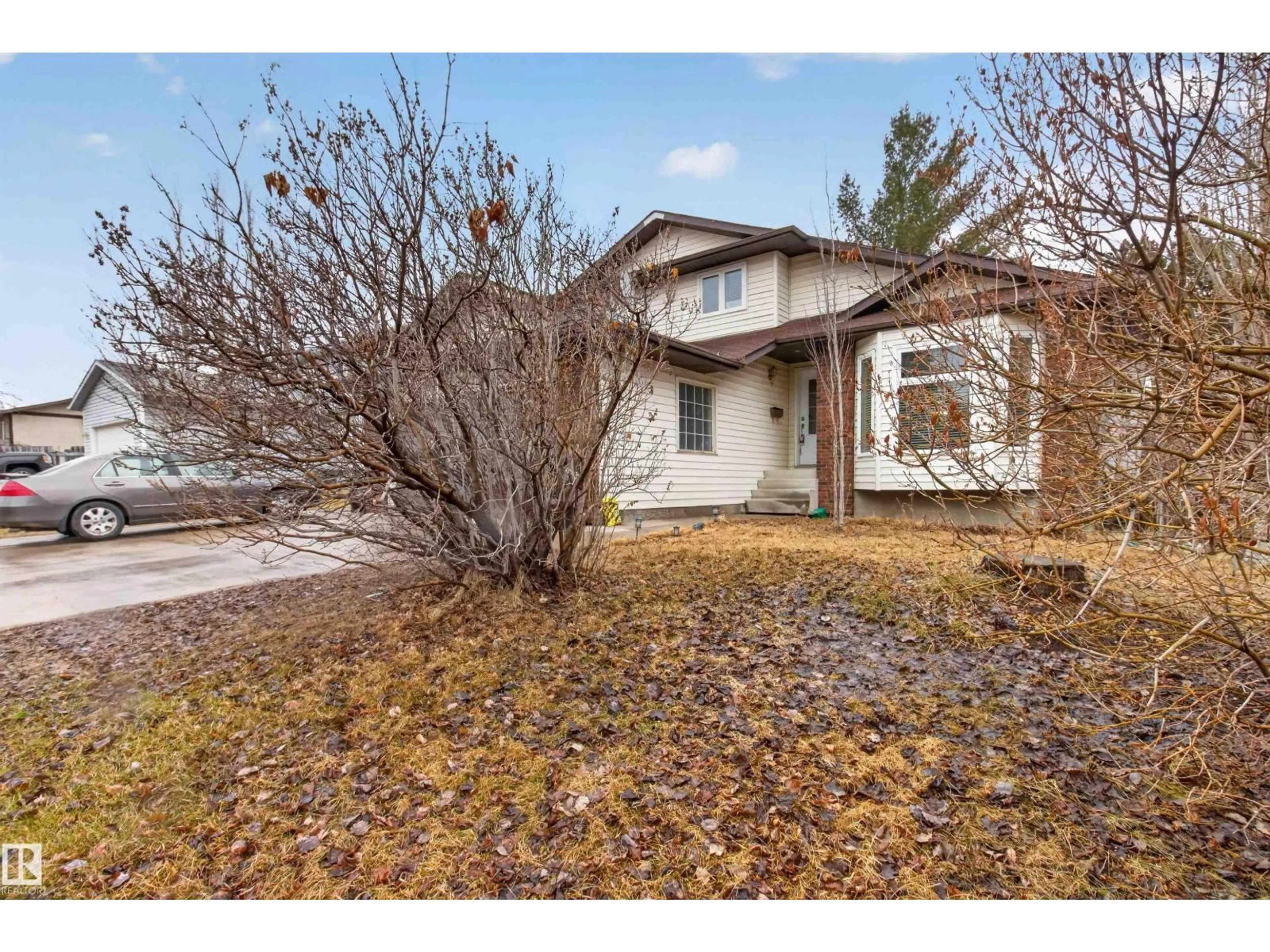 Unknown for 114 CARMEL RD, Sherwood Park Alberta T8A5B3