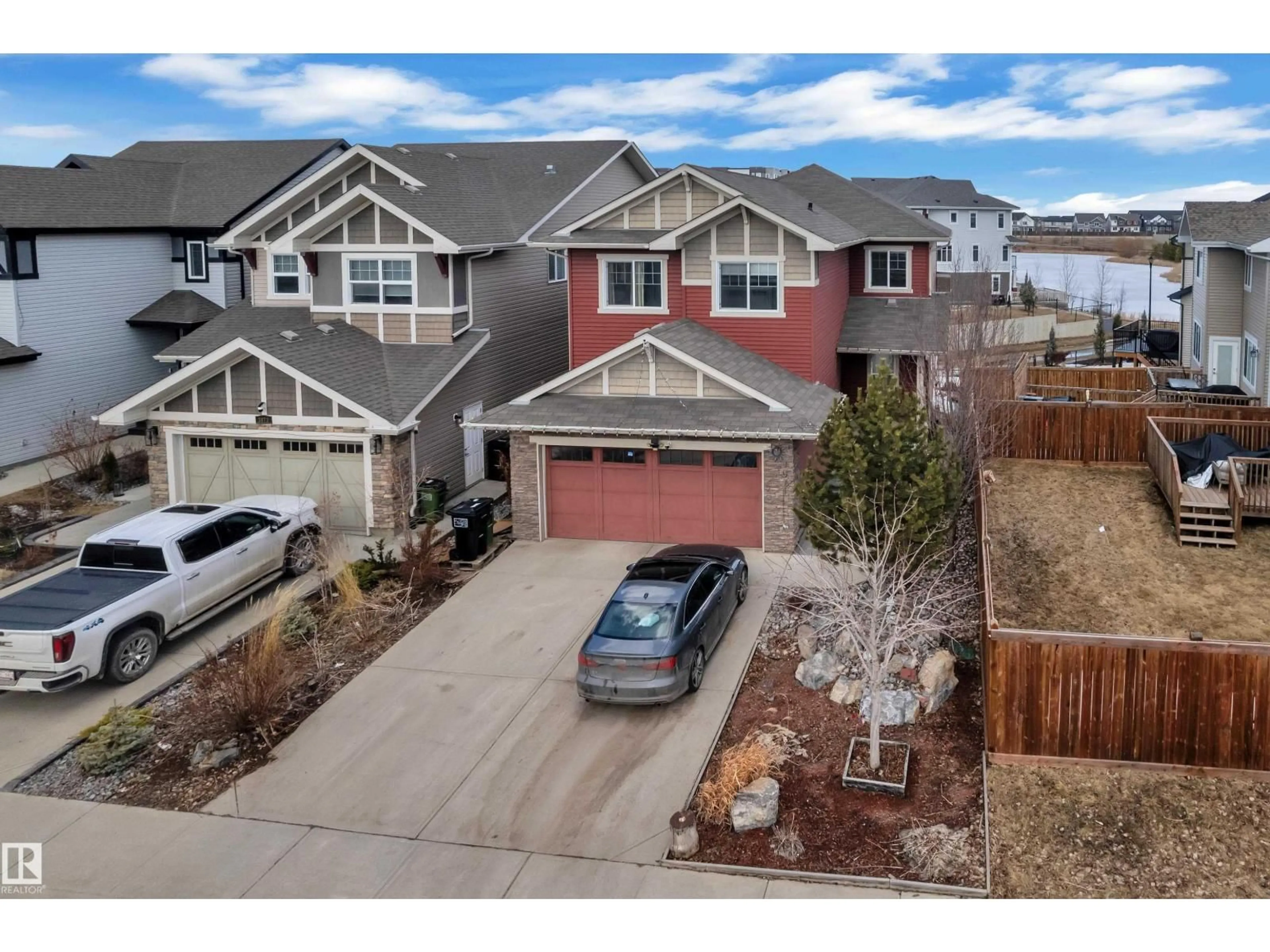 A pic from outside/outdoor area/front of a property/back of a property/a pic from drone, street for SW - 3071 CARPENTER LANDING LD, Edmonton Alberta T6W2Y9