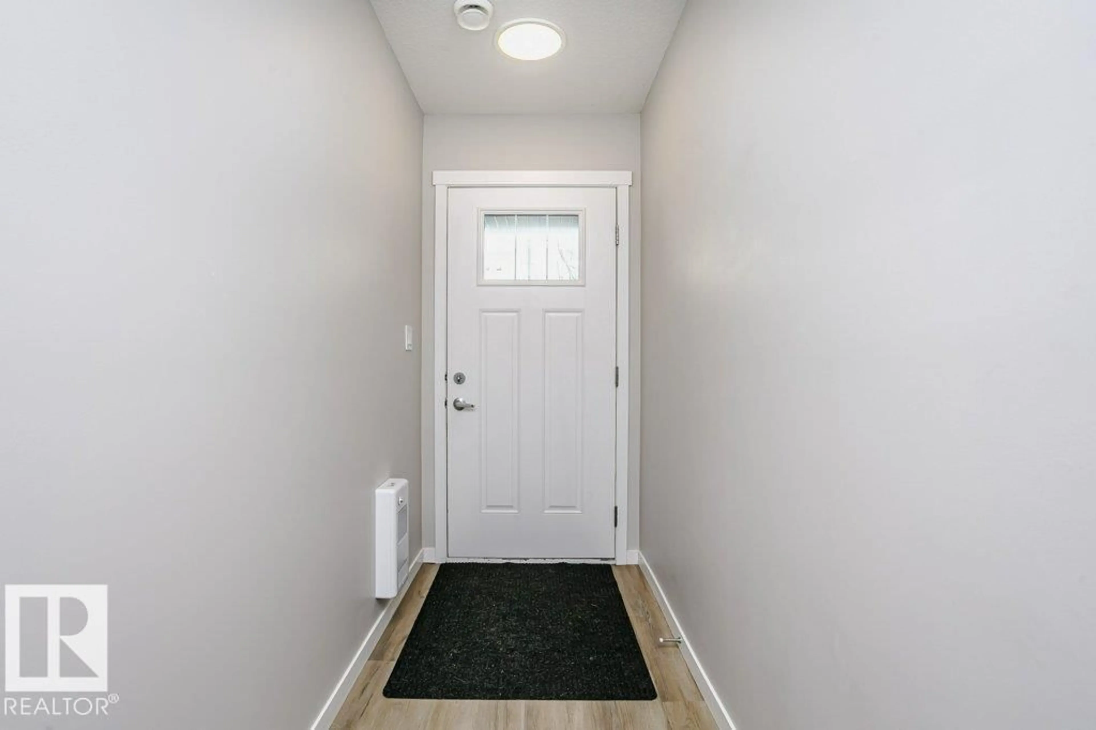 Indoor entryway for 320 - 99 SECORD BV, Edmonton Alberta T5T7E8