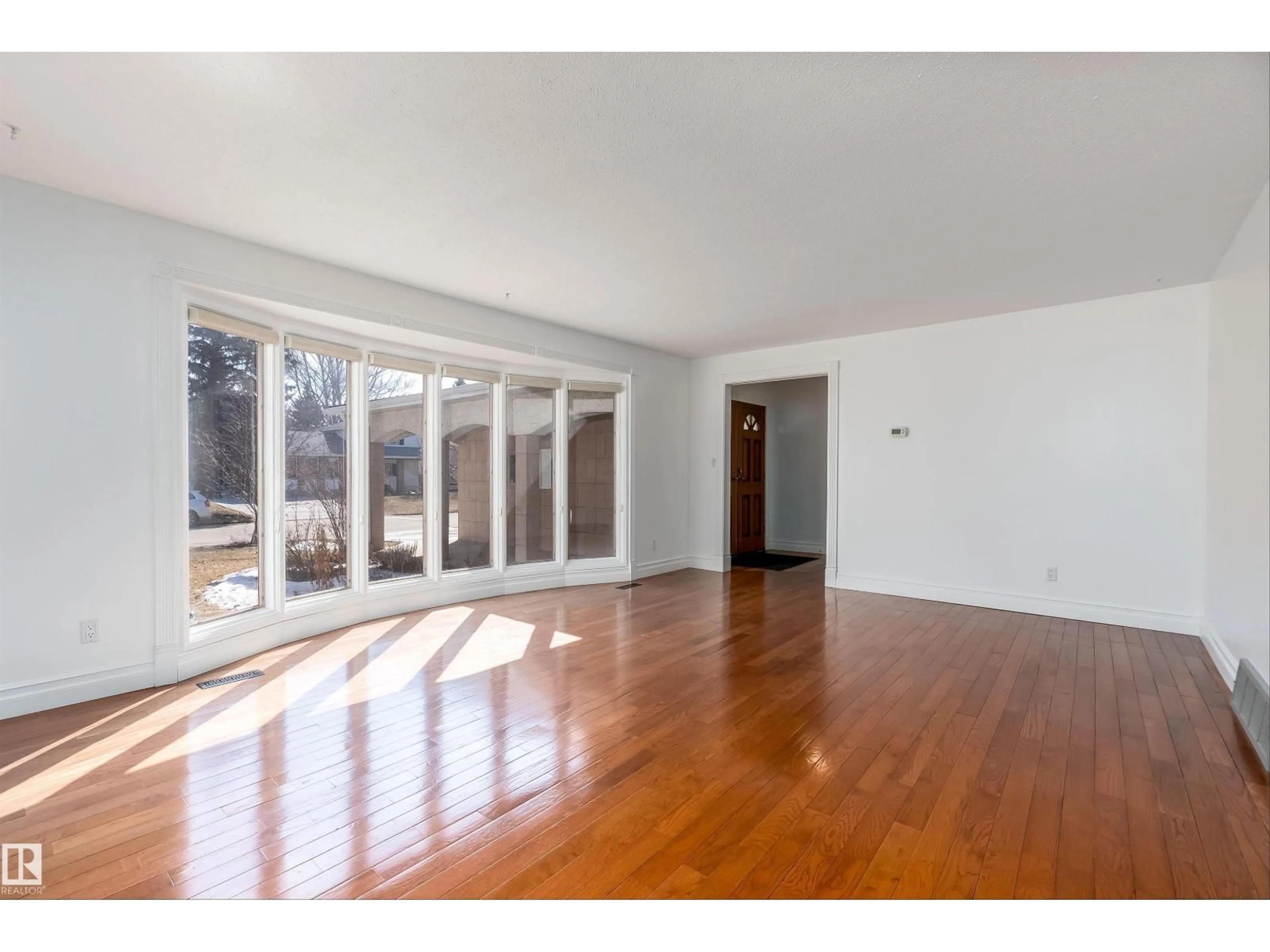 Unknown for 123 WESTRIDGE RD, Edmonton Alberta T5T1B5