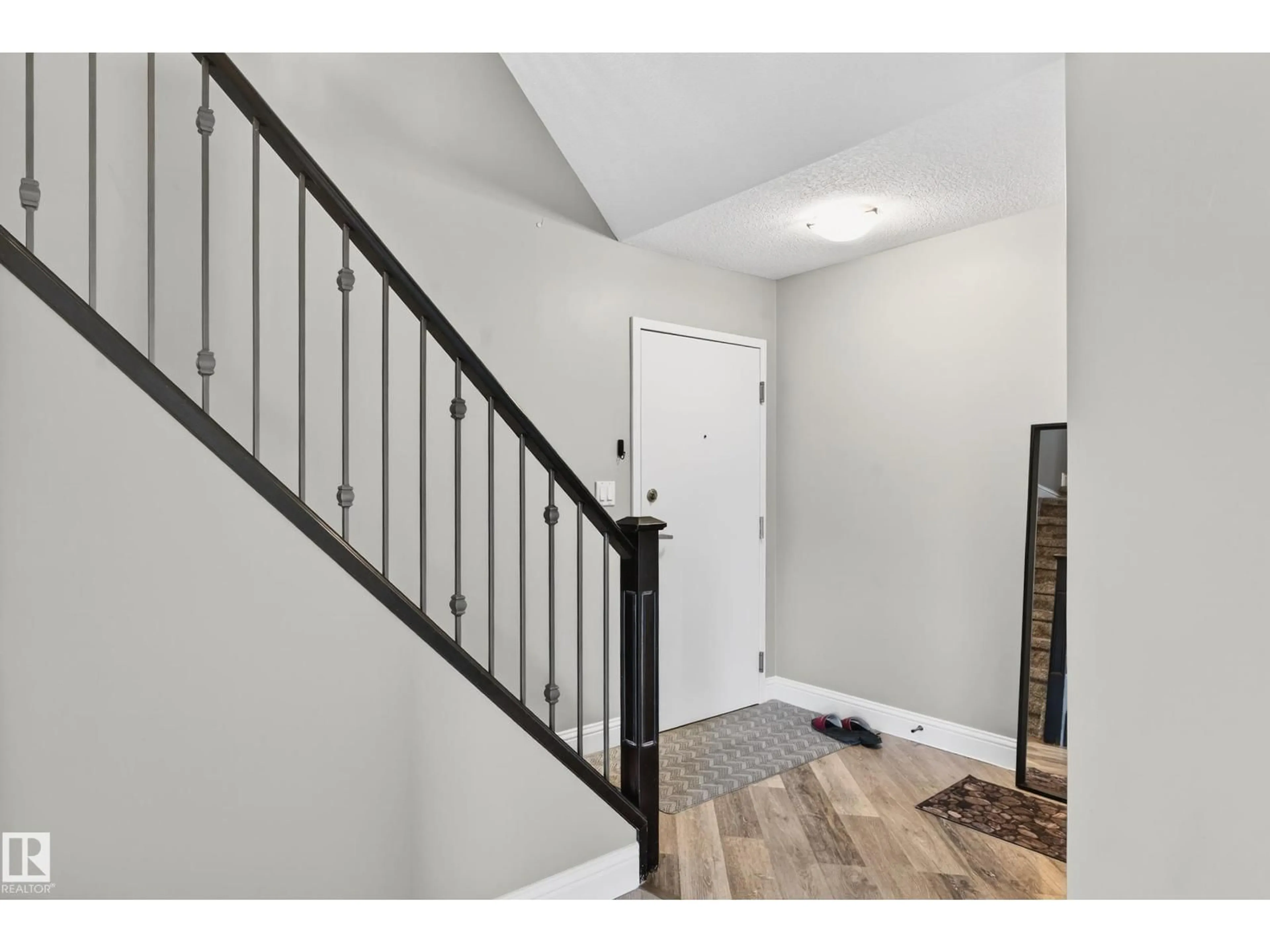 Indoor entryway for #404 - 14608 125 ST, Edmonton Alberta T5X0B5