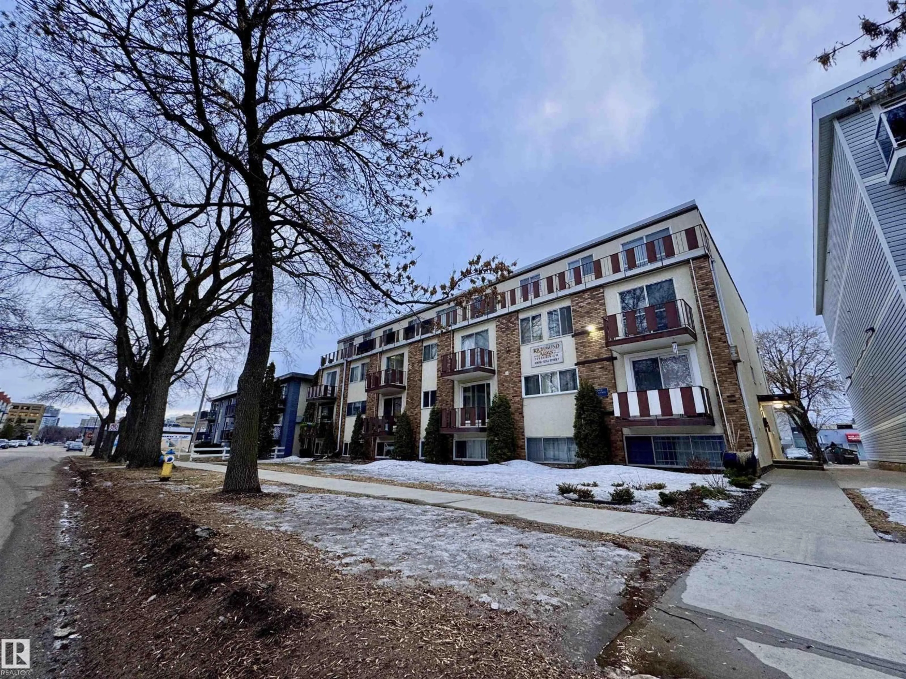 Unknown for 18 10616 123 ST NW, Edmonton Alberta T5N1P2