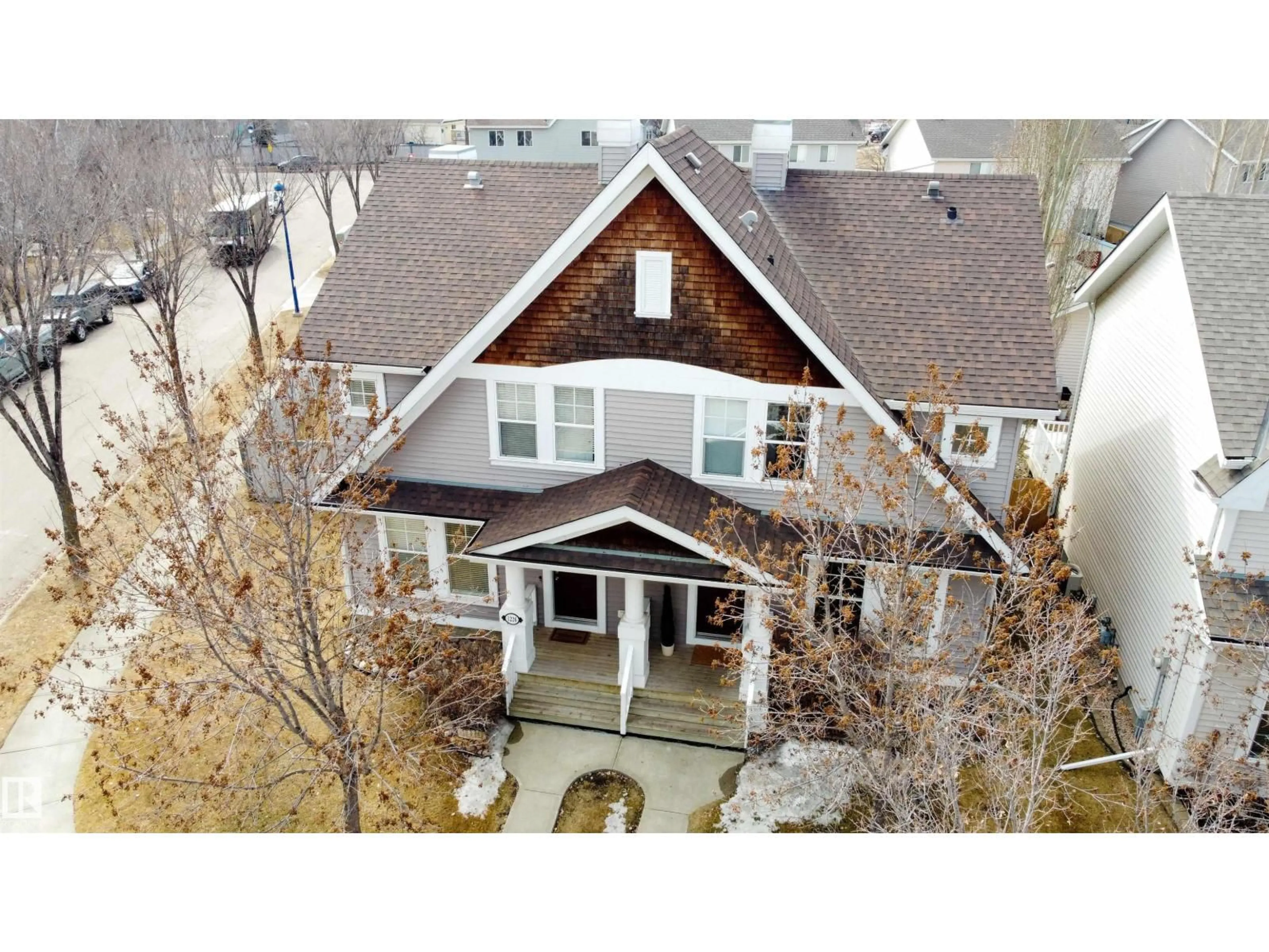 A pic from outside/outdoor area/front of a property/back of a property/a pic from drone, street for SW - 1224 76 ST, Edmonton Alberta T6X1M9