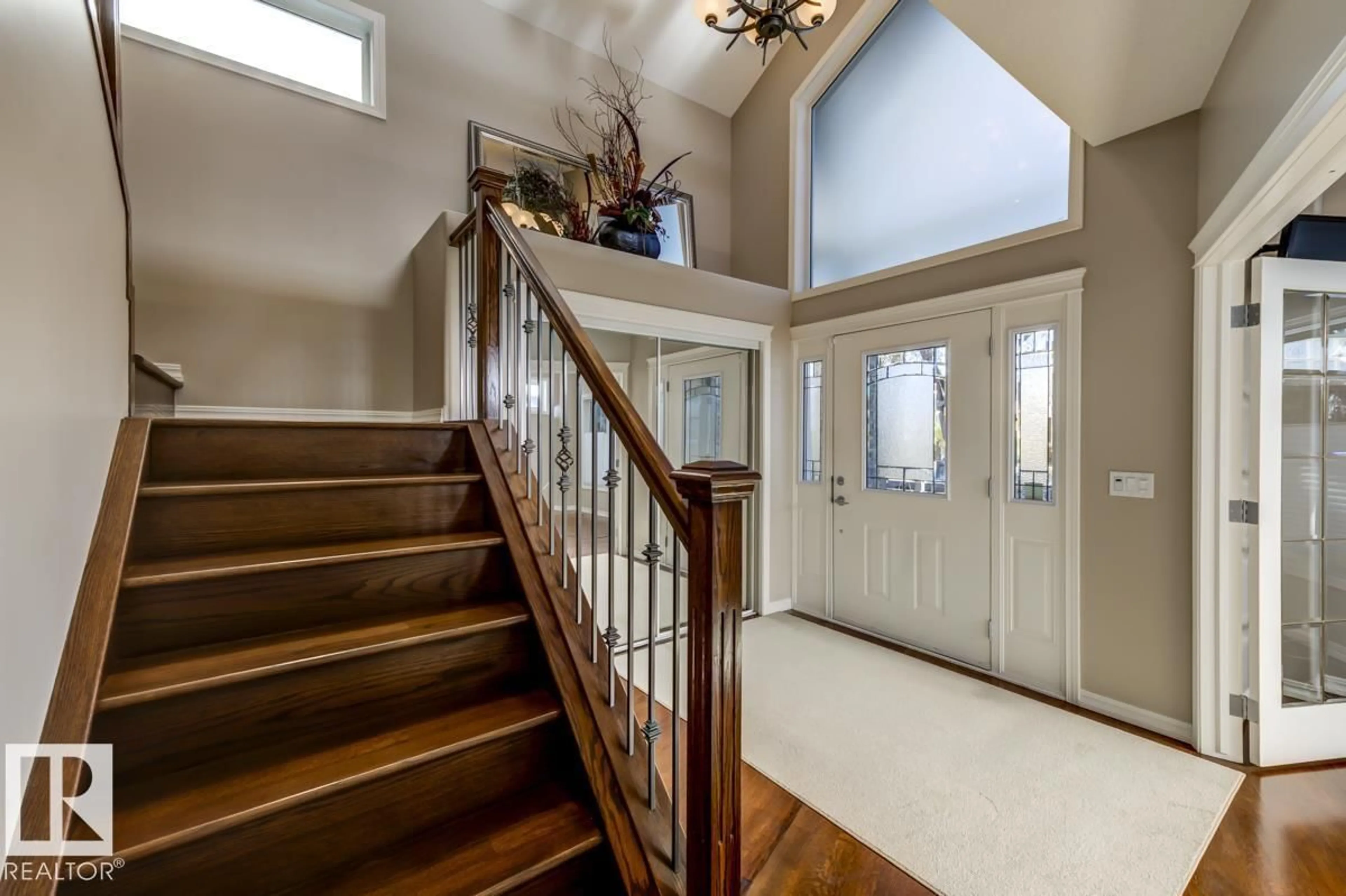 Unknown for NW - 11122 52 ST, Edmonton Alberta T5W3B7