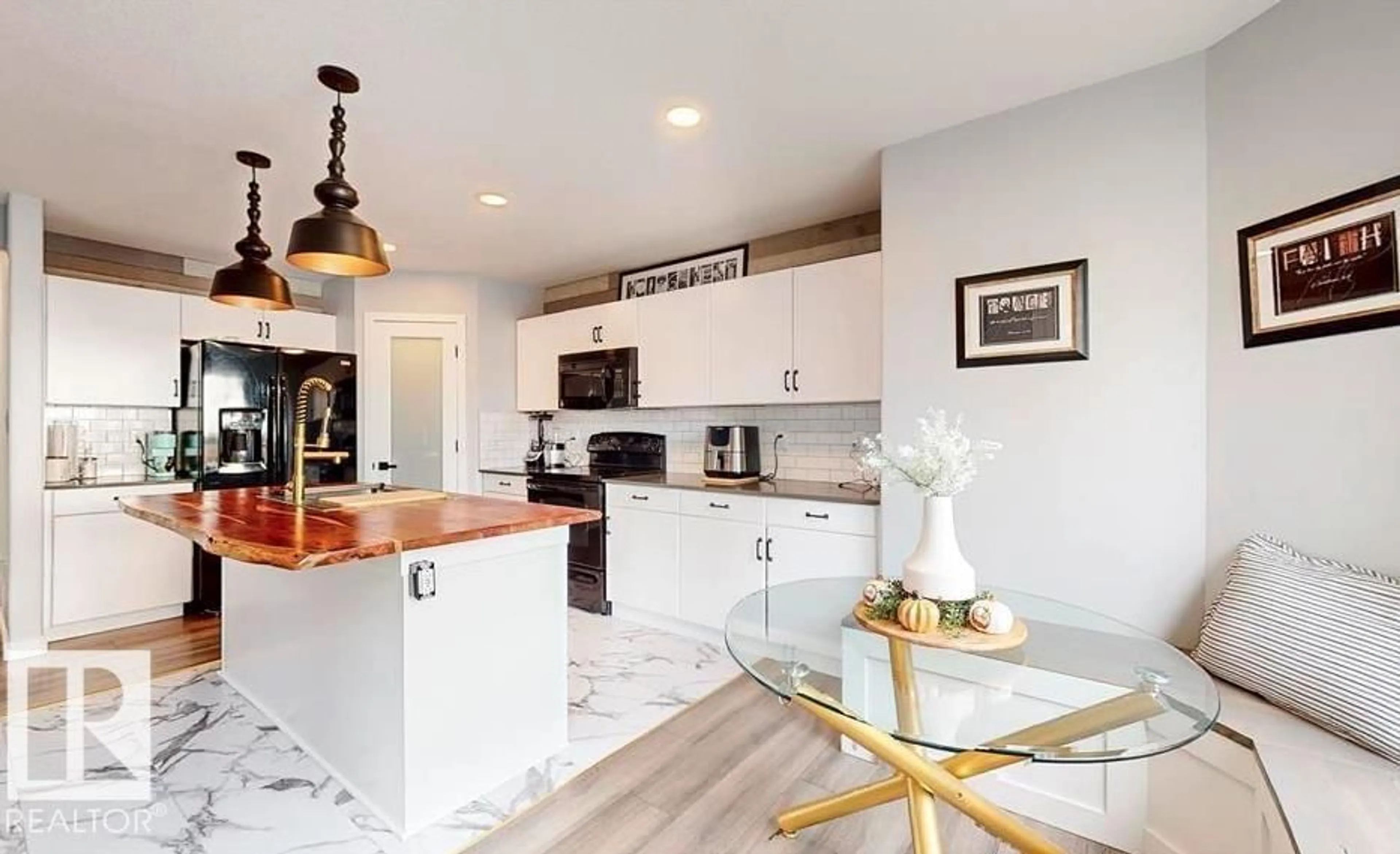 Open concept kitchen, ceramic/tile floor for 1315 WESTERRA DR, Stony Plain Alberta T7Z0B2