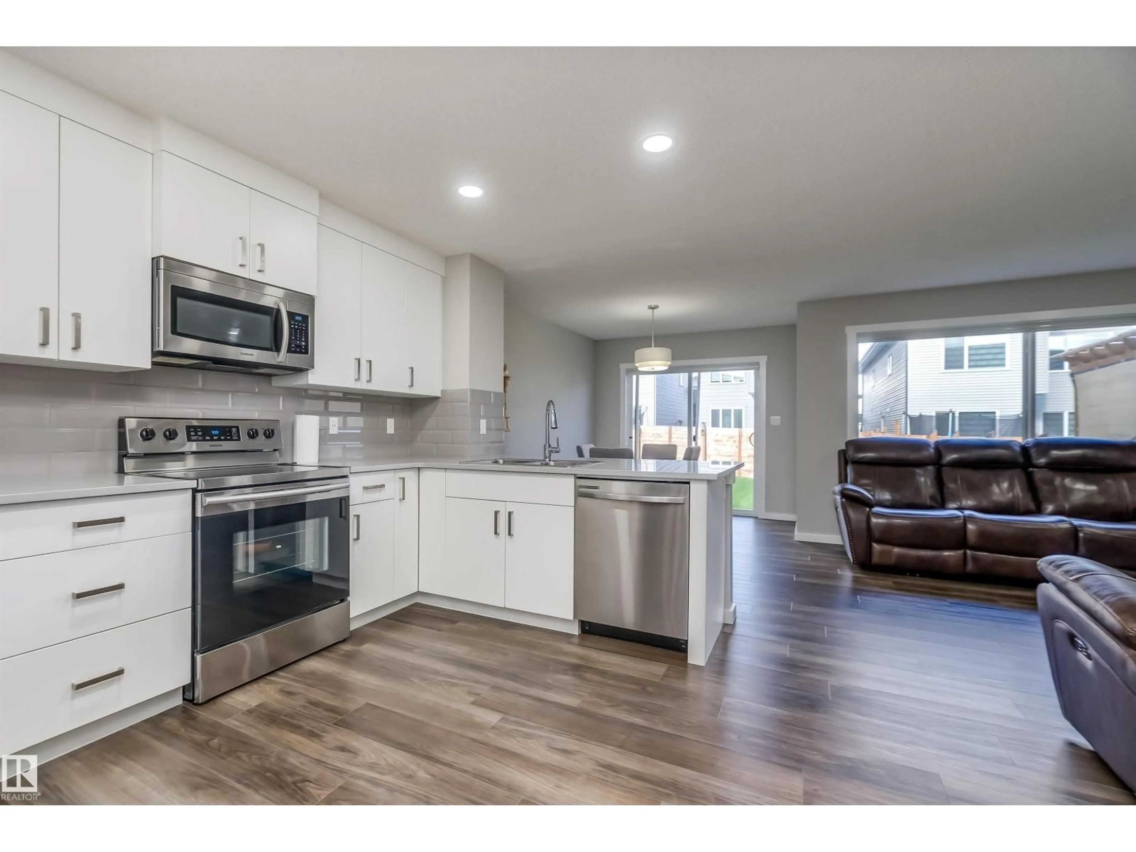 Open concept kitchen, unknown for 410 41 ST, Edmonton Alberta T6X2L8