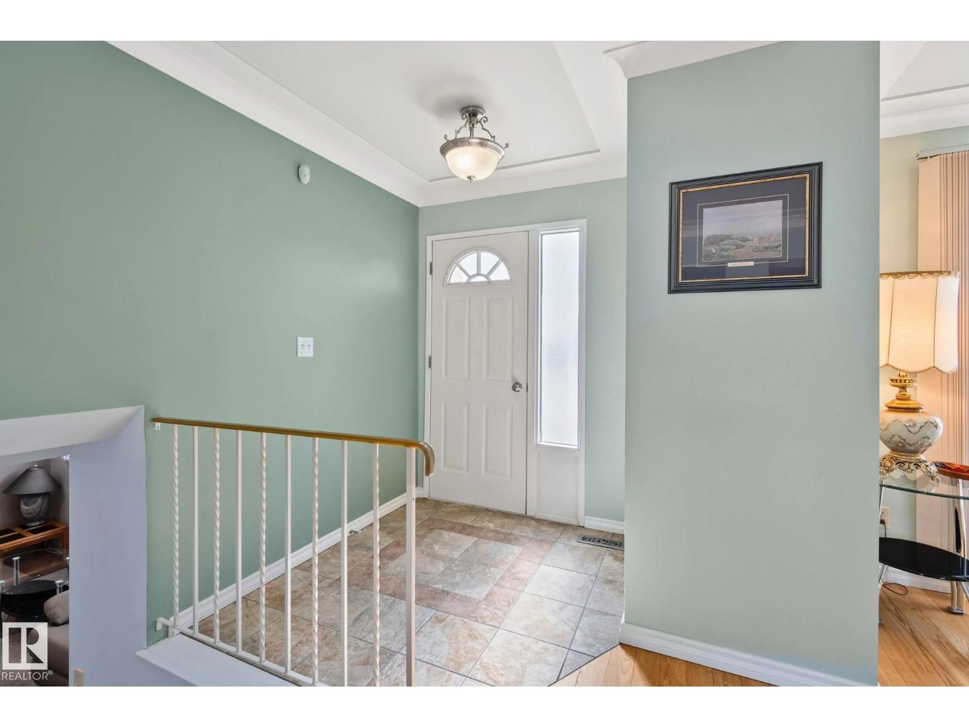 Indoor entryway for NW - 2016 138 AV, Edmonton Alberta T5Y1K6