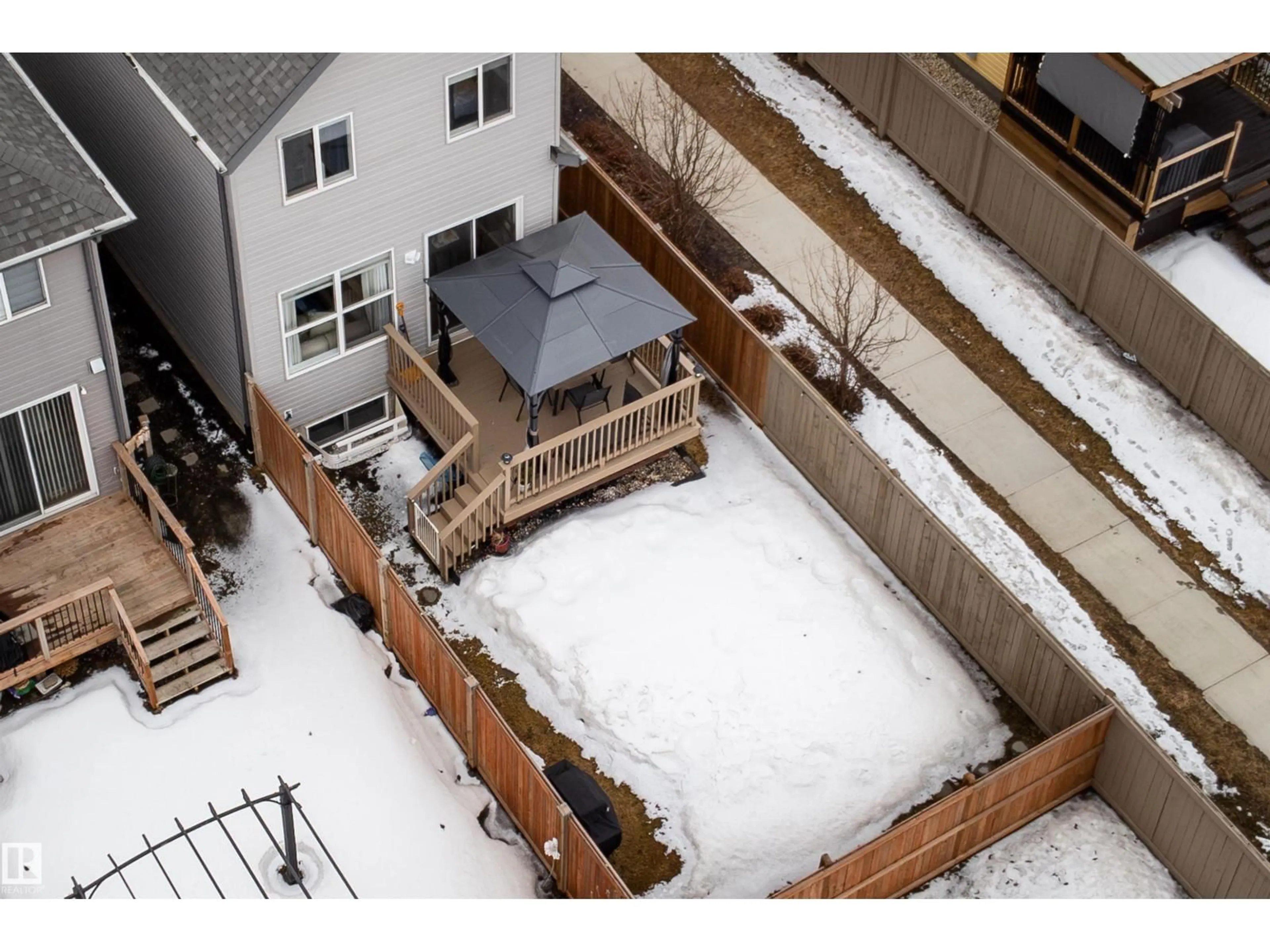 A pic from outside/outdoor area/front of a property/back of a property/a pic from drone, unknown for 22742 95A AVE, Edmonton Alberta T5T7H4