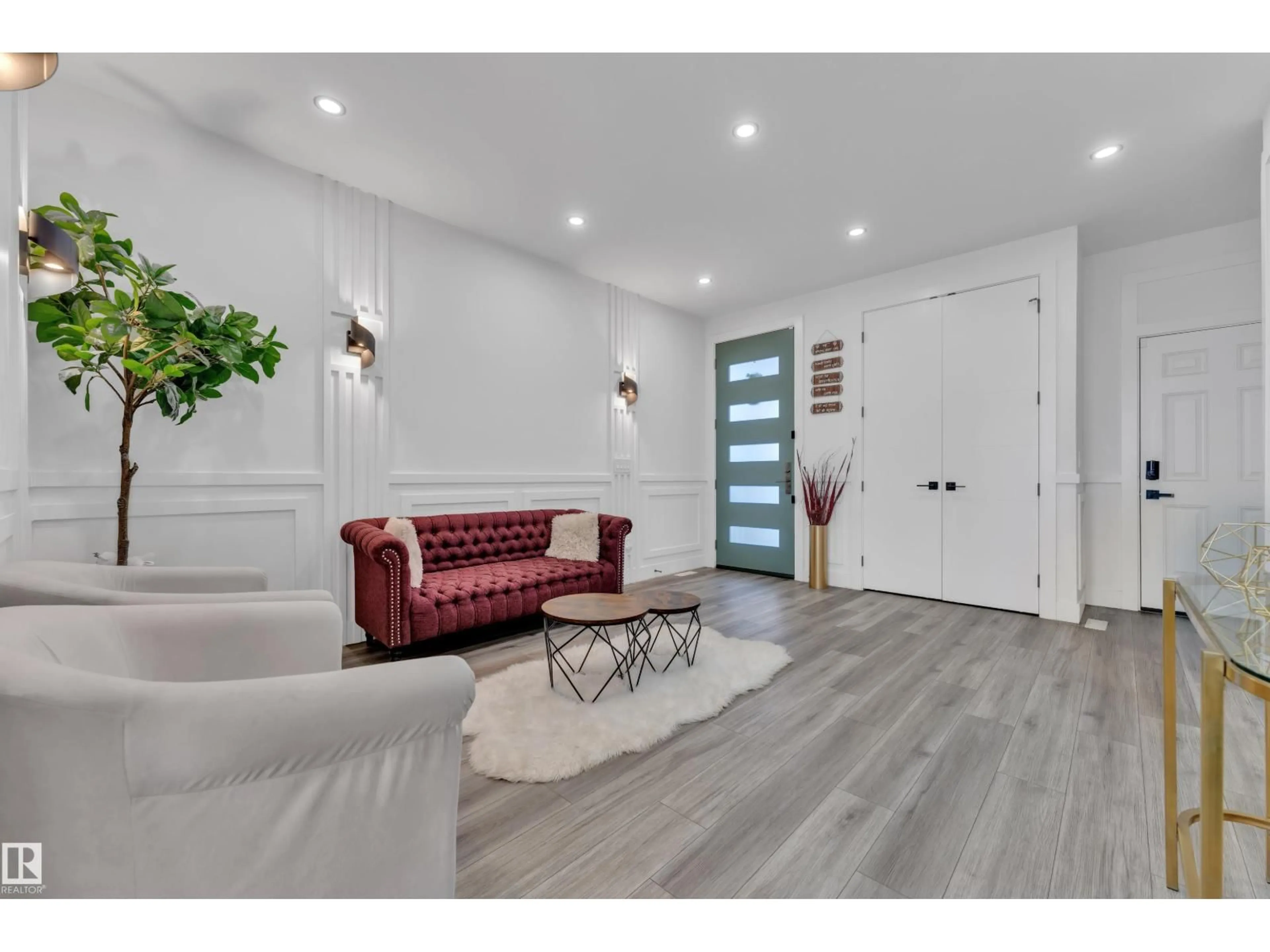 Indoor entryway for SW - 316 42 ST, Edmonton Alberta T6X3A2