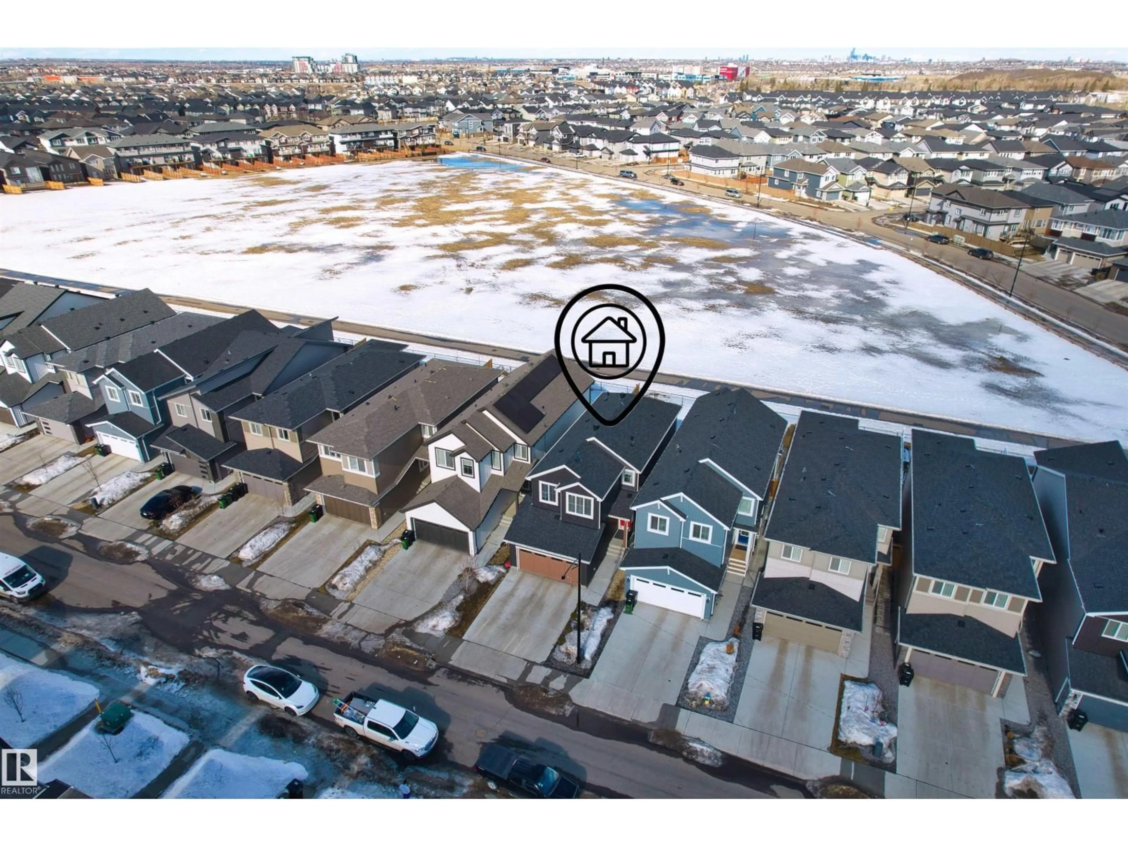 A pic from outside/outdoor area/front of a property/back of a property/a pic from drone, street for SW - 15634 18 AV, Edmonton Alberta T6W5C2