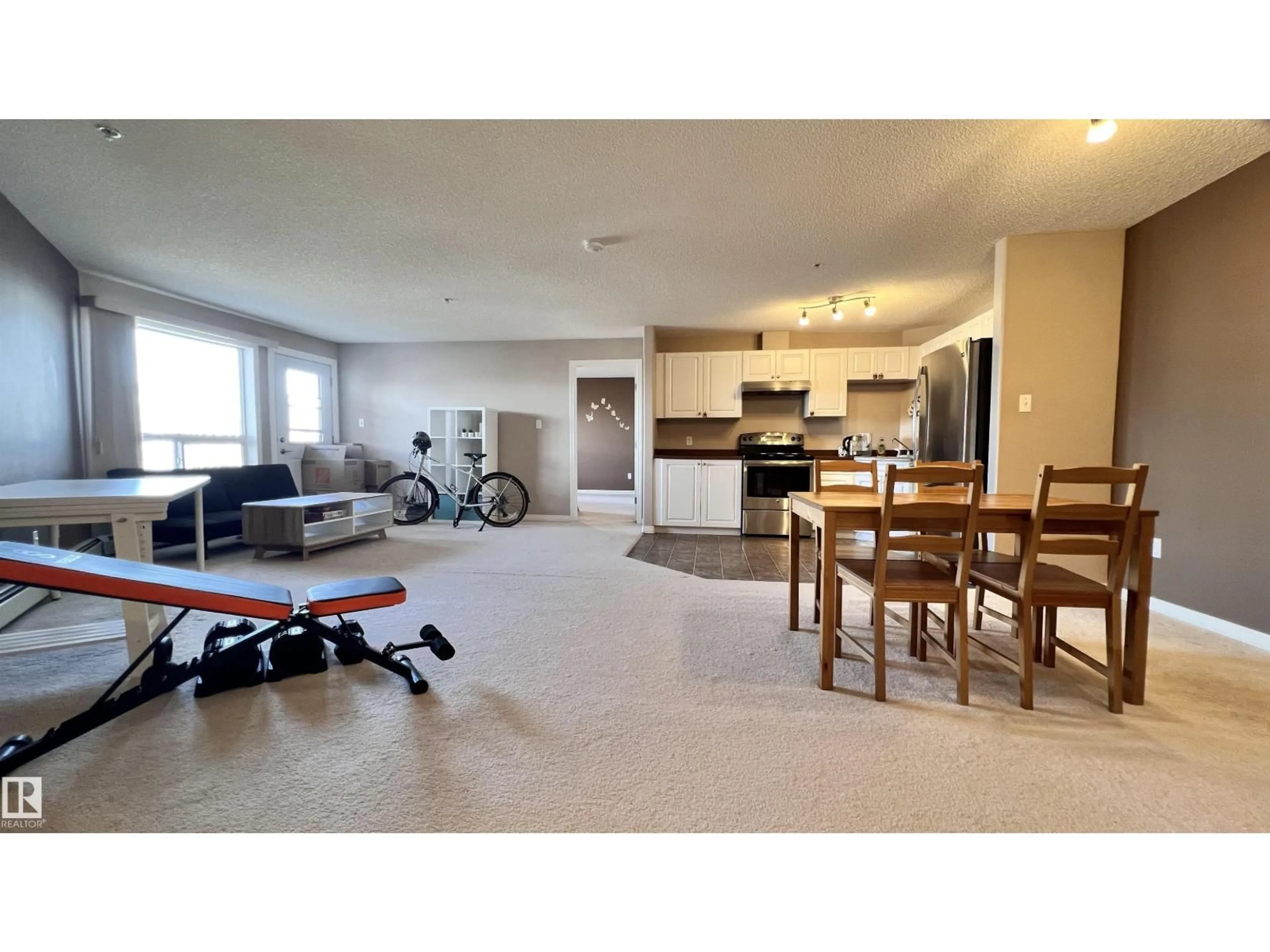 Unknown for 1318 CLAREVIEW STATION DR, Edmonton Alberta T5Y0E6