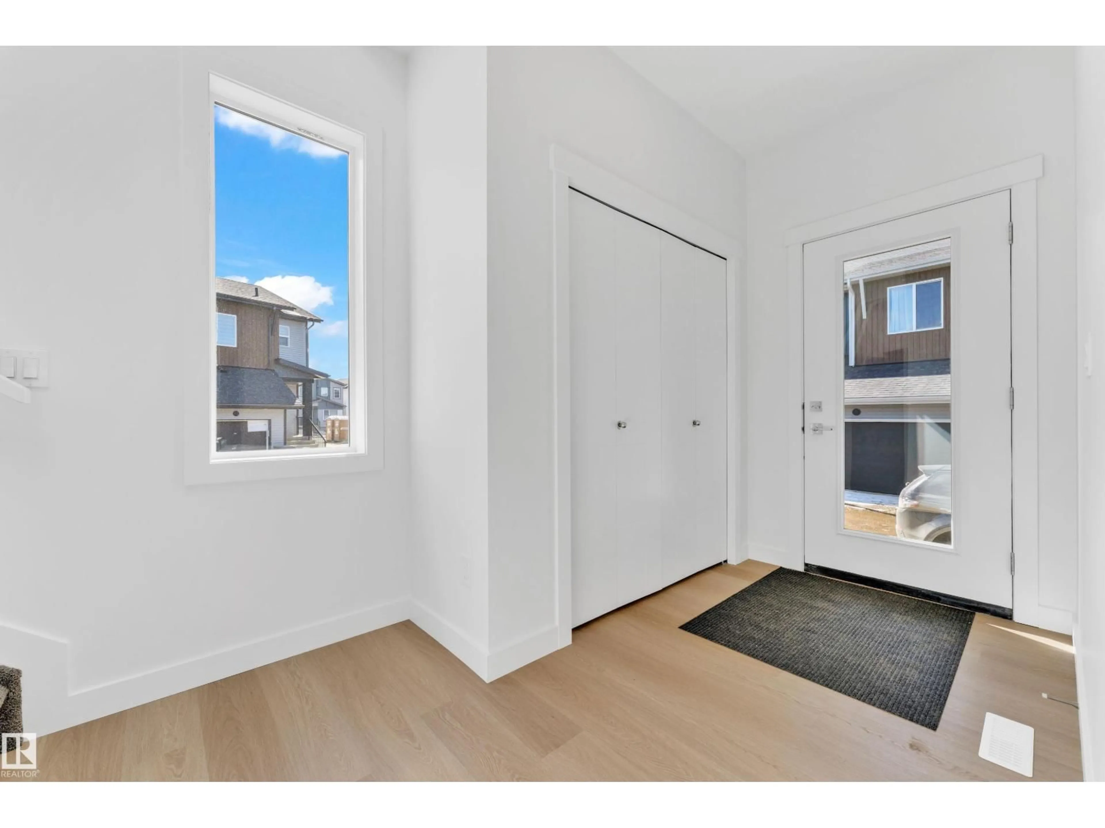 Indoor entryway for #57 - 710 MATTSON DR, Edmonton Alberta T6T2S3