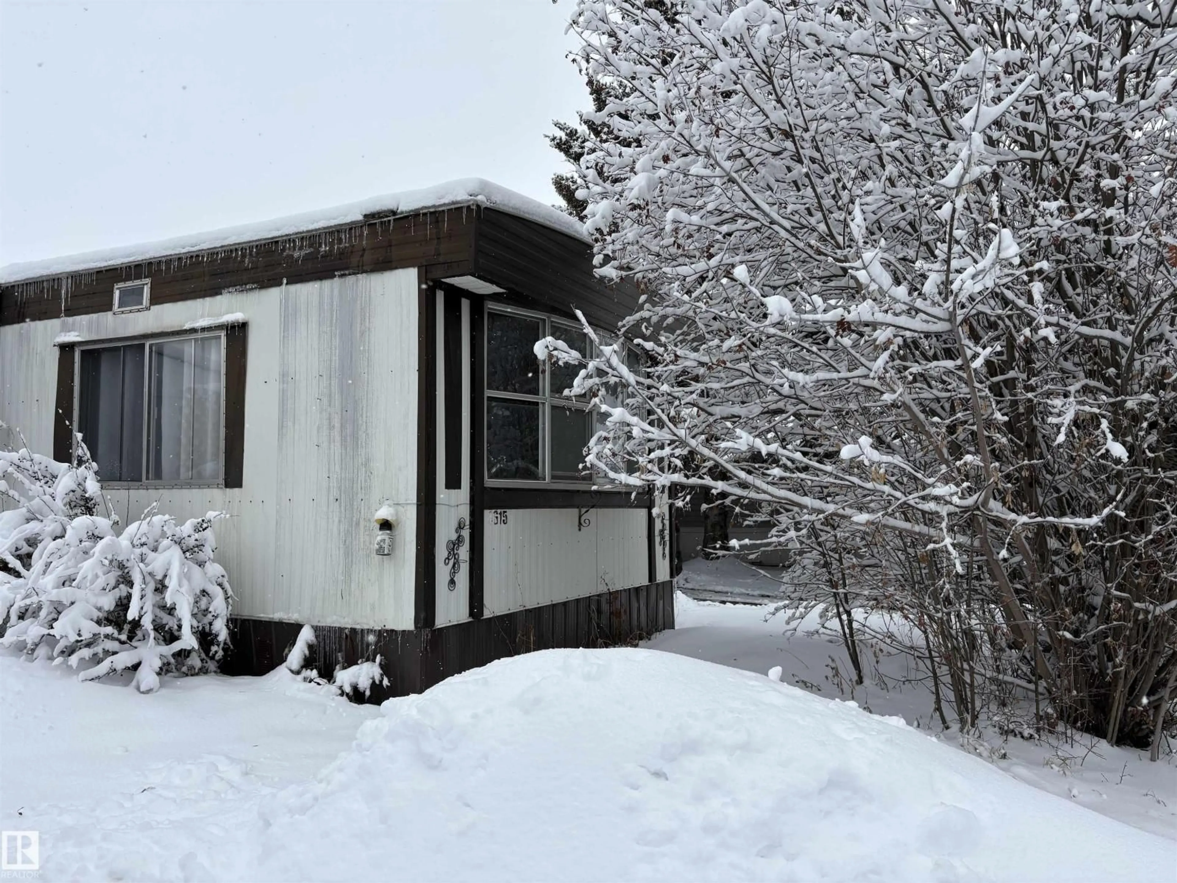 Shed for 4615 45A AV, Smoky Lake Town Alberta T0A3C0