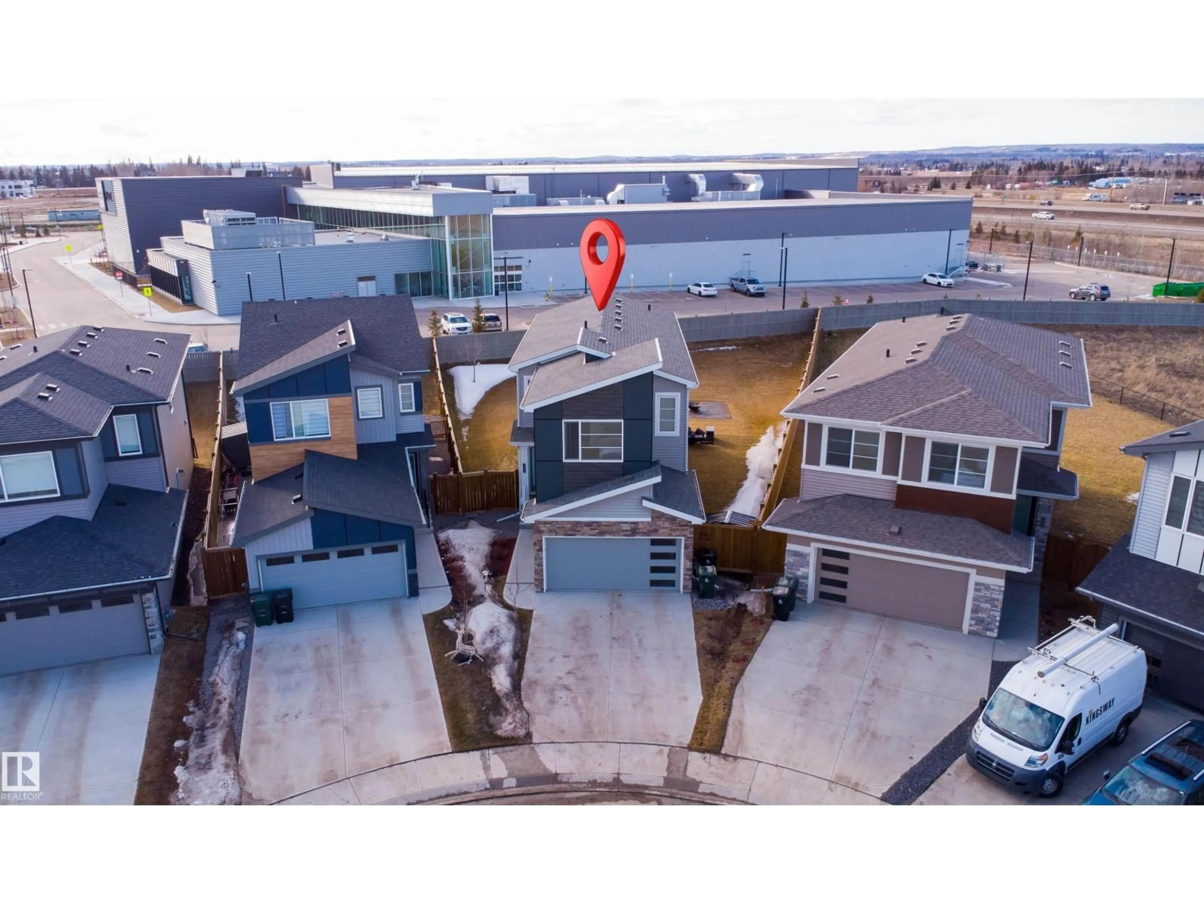 A pic from outside/outdoor area/front of a property/back of a property/a pic from drone, street for 15 GAMBEL, Spruce Grove Alberta T7X0B8