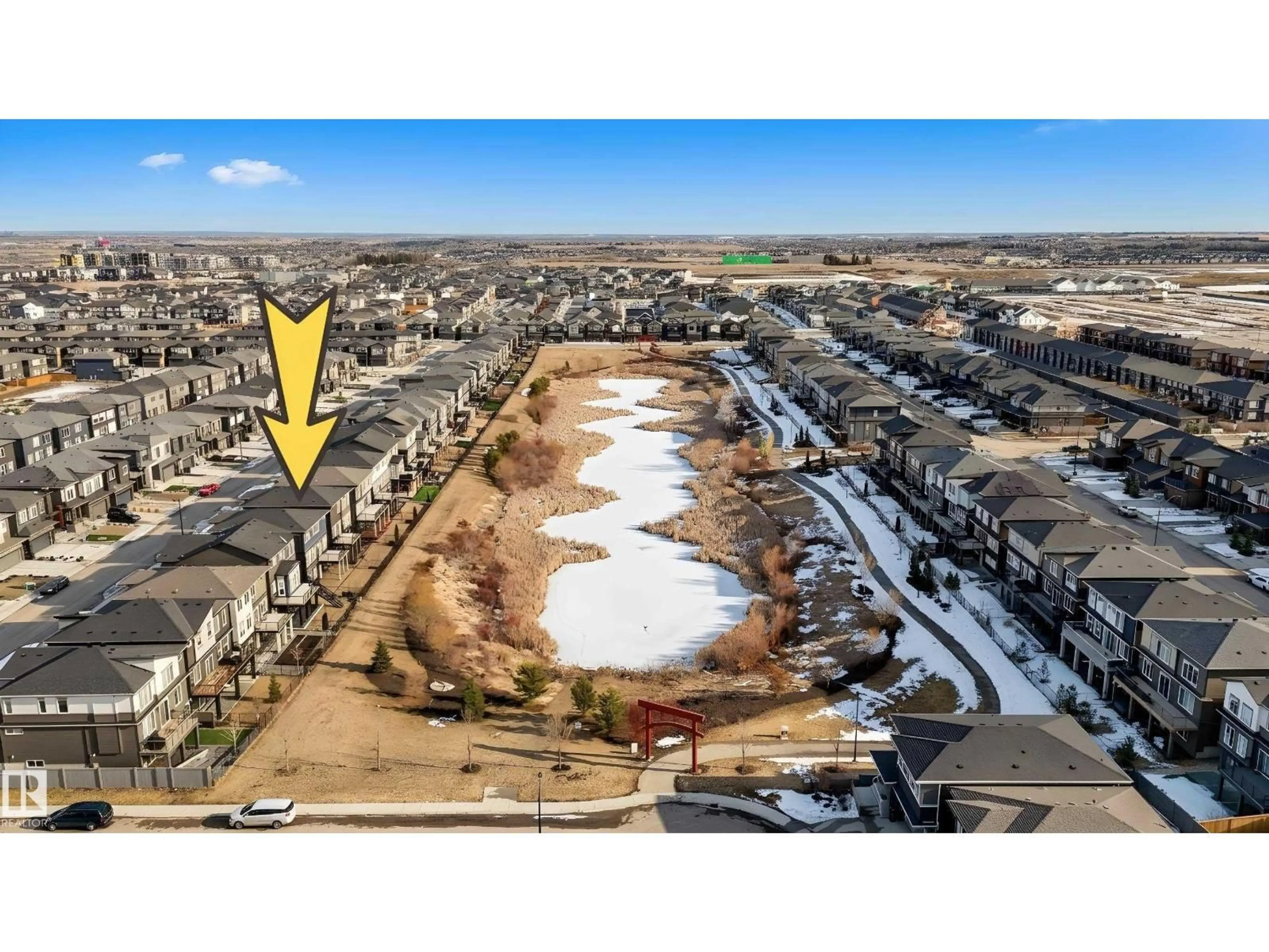 A pic from outside/outdoor area/front of a property/back of a property/a pic from drone, street for 6055 KING LANDING LD, Edmonton Alberta T6W4K5