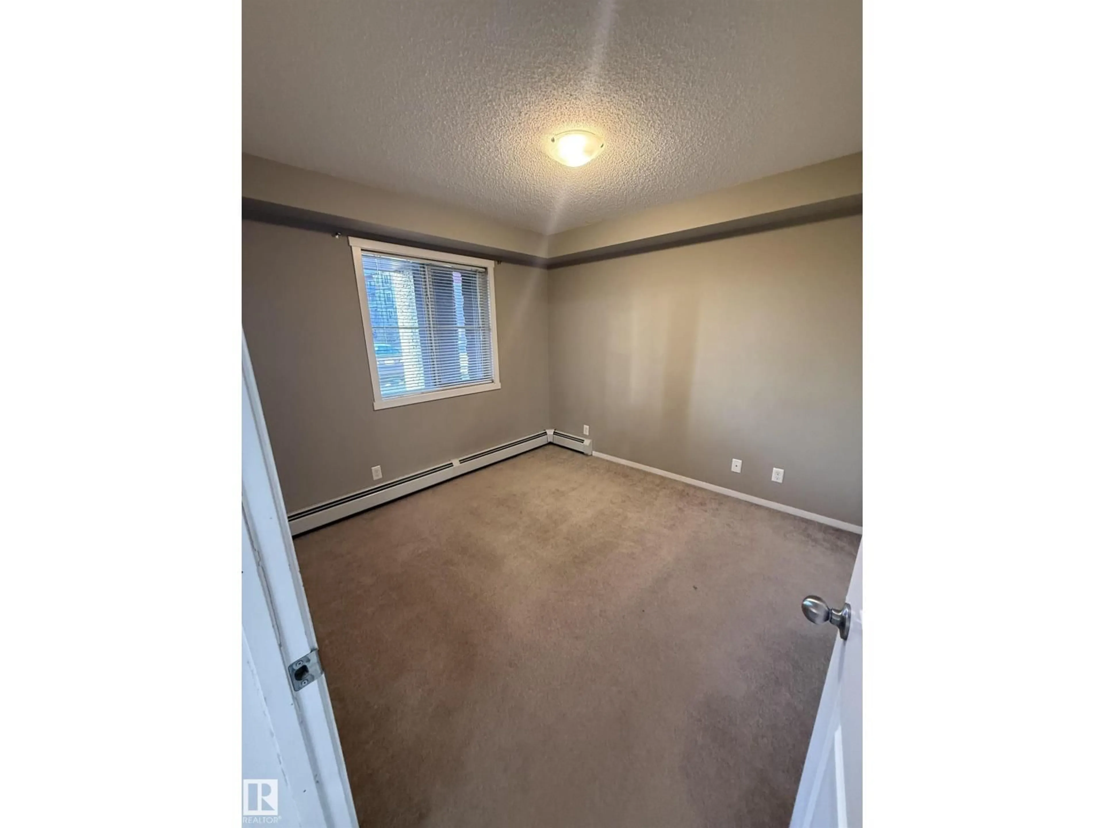 A pic of a room for #104 - 3207 JAMES MOWATT TR, Edmonton Alberta T6W3L6