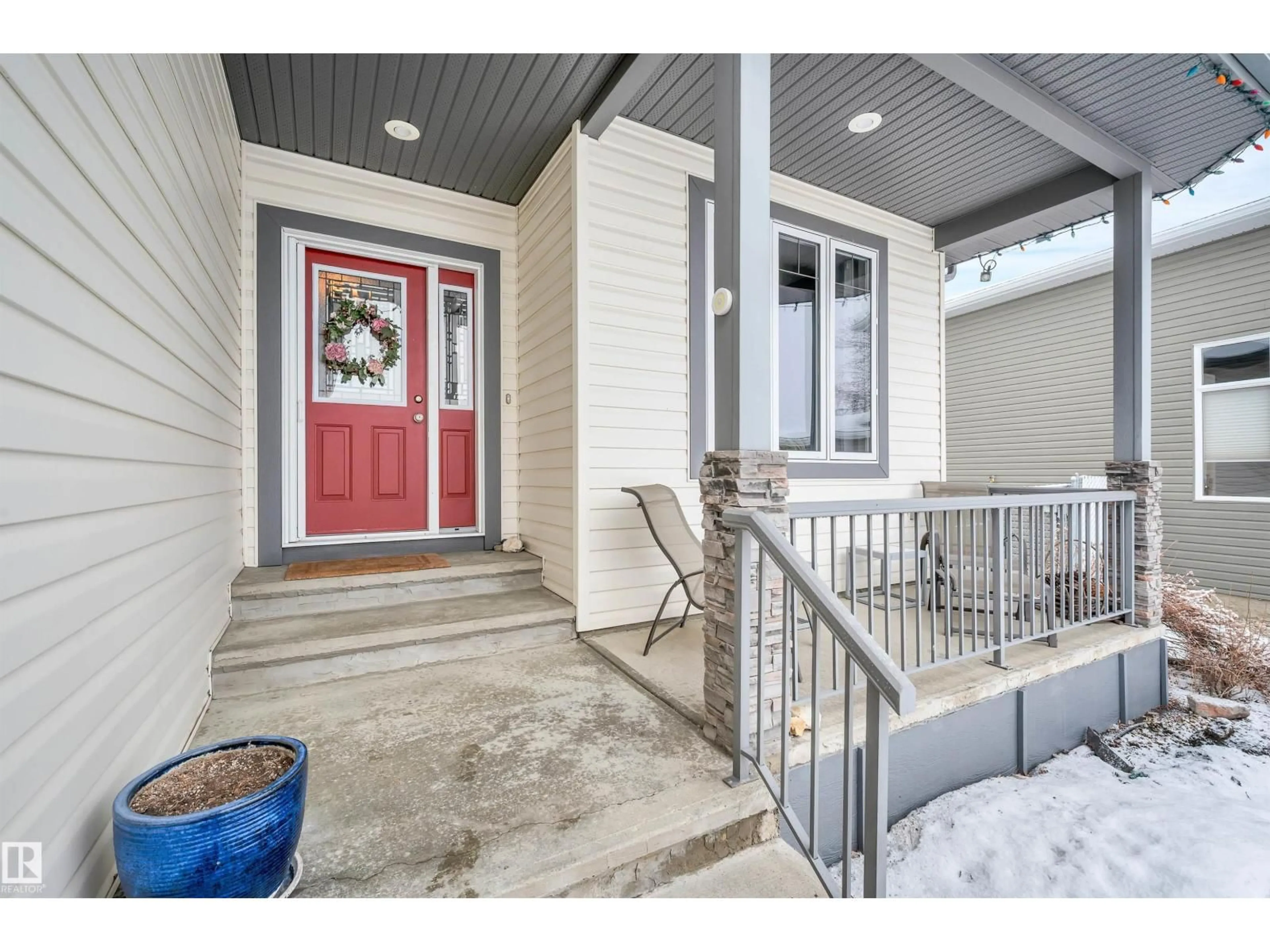 Indoor entryway for 28 CREEKSIDE DR, Ardrossan Alberta T8E1J6