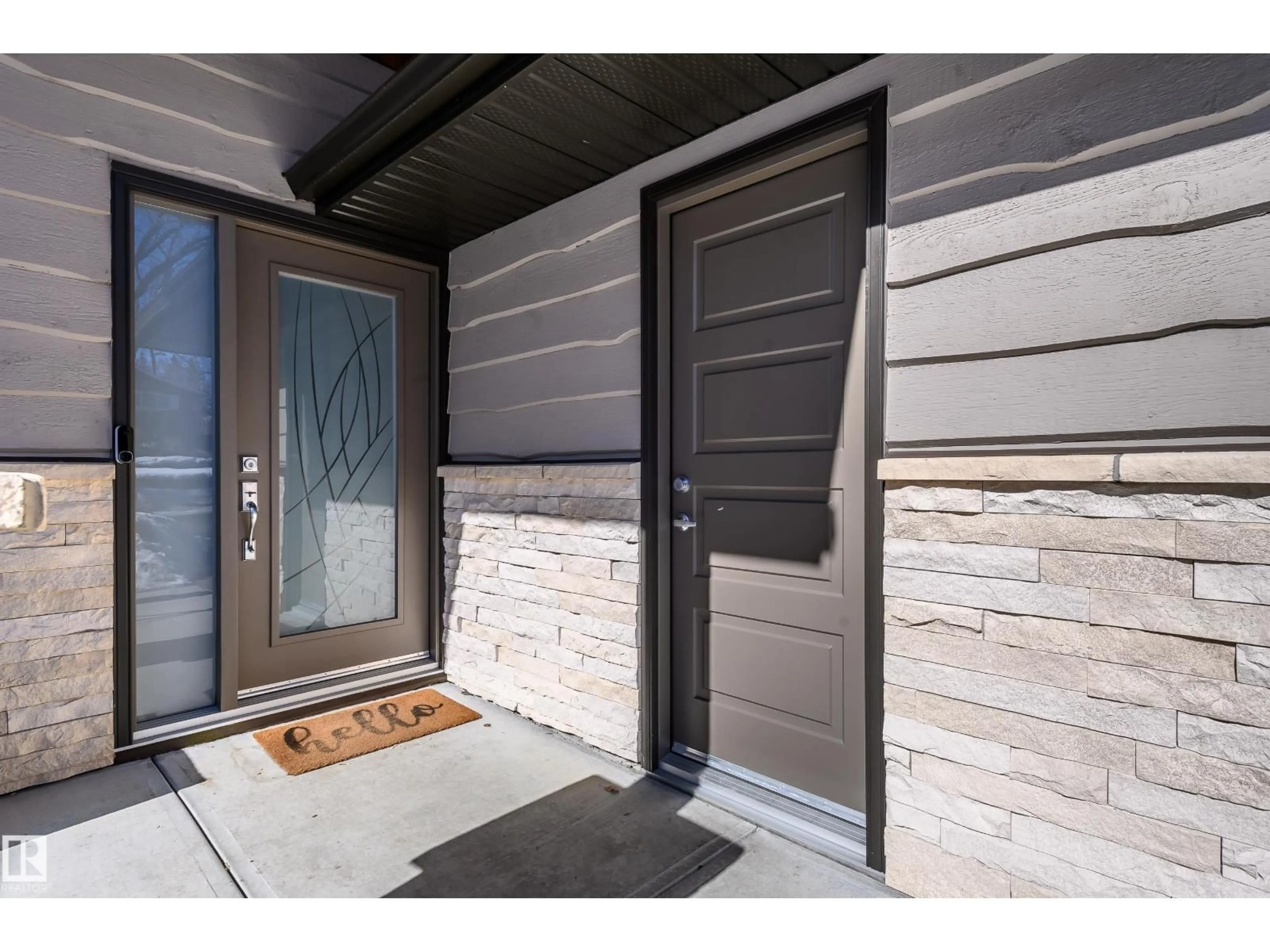 Indoor entryway for 10 GLENHAVEN CR, St. Albert Alberta T8N1A5