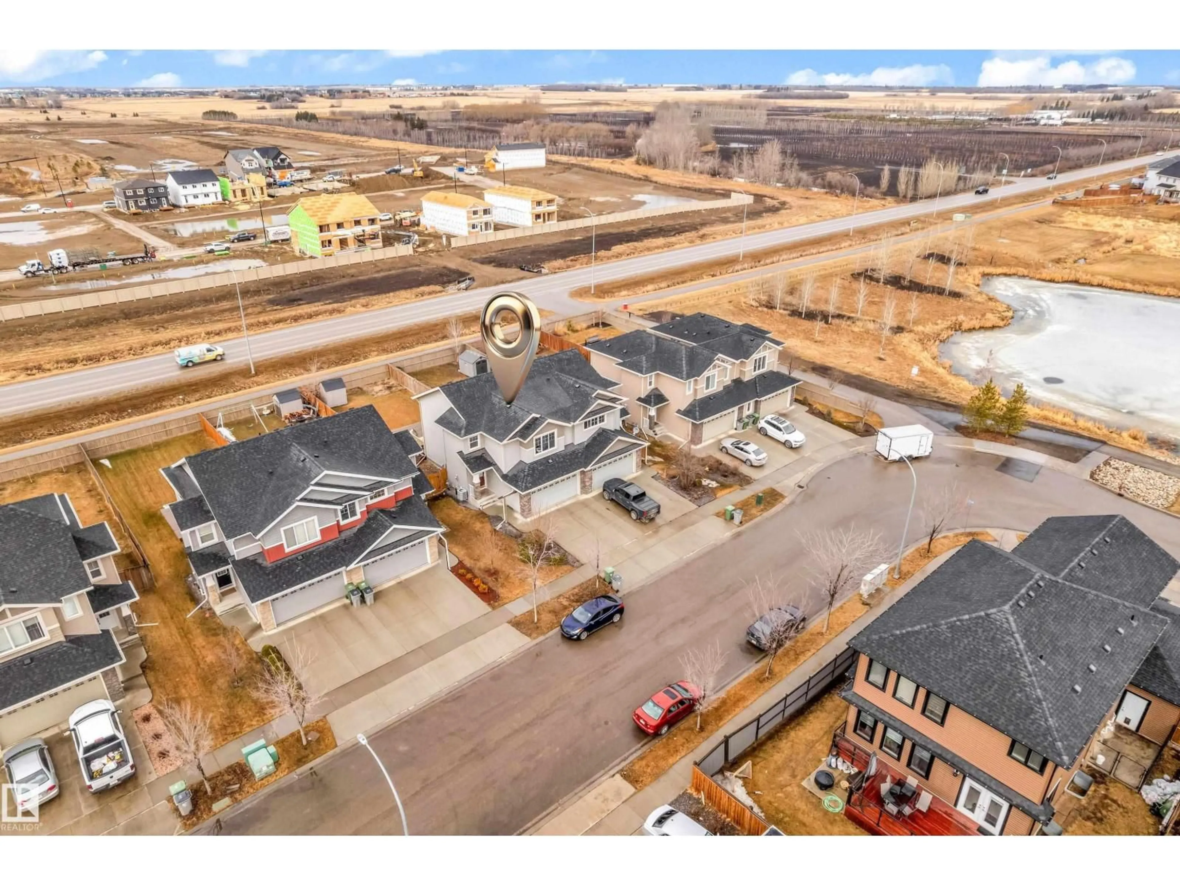 A pic from outside/outdoor area/front of a property/back of a property/a pic from drone, street for 5436 67 STREET, Beaumont Alberta T4X2A2