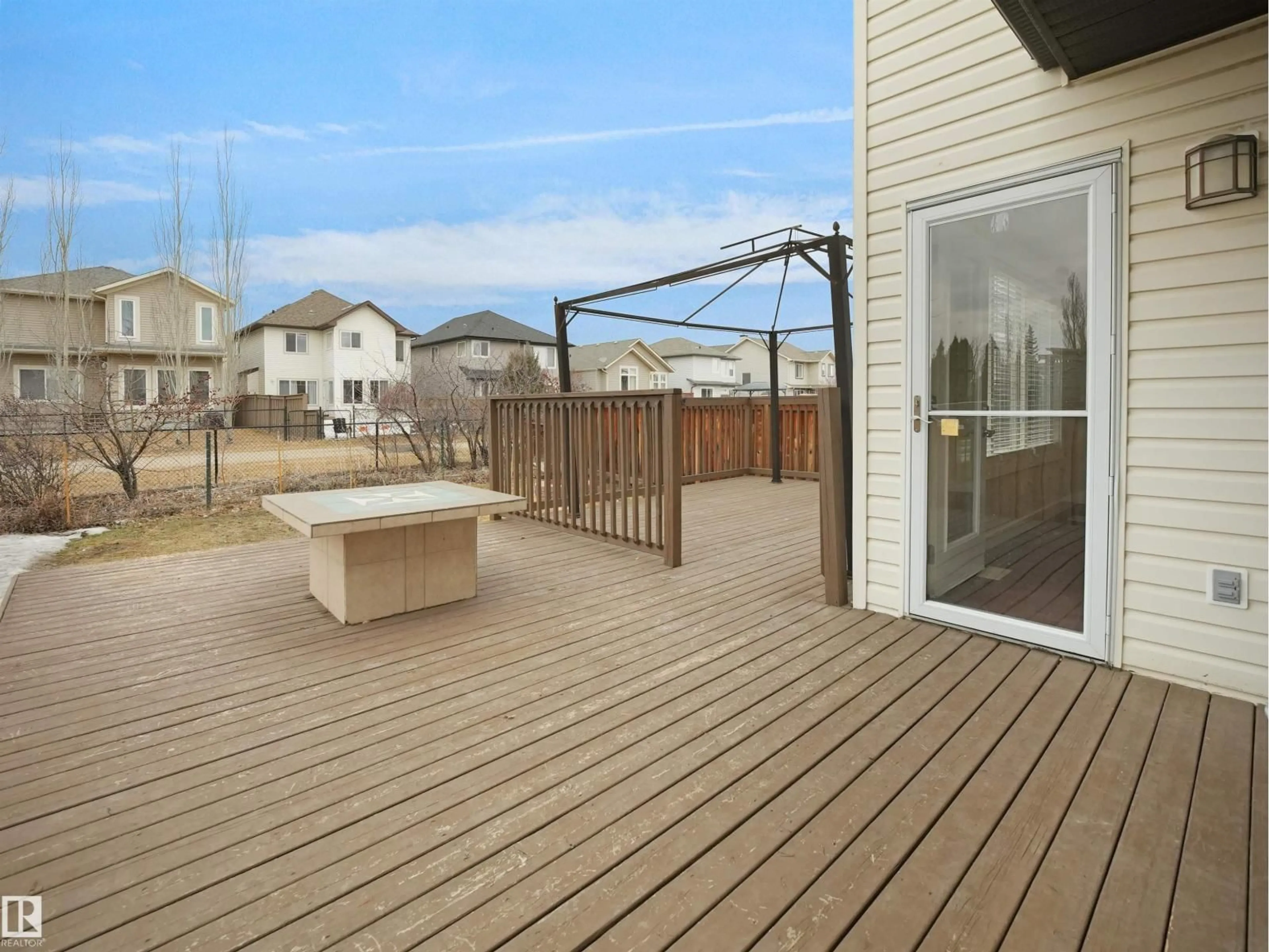 Patio, unknown for 8361 SHASKE CR, Edmonton Alberta T6R0B4