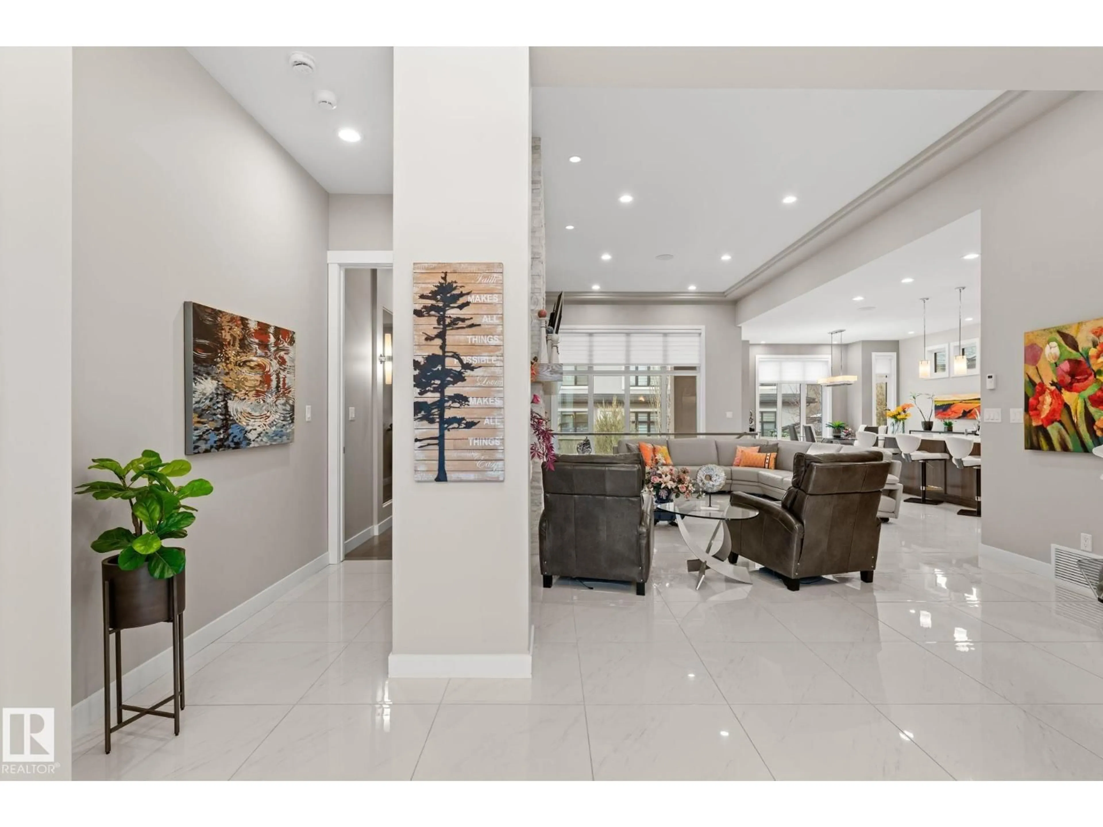 Indoor foyer for 3412 WATSON PL, Edmonton Alberta T6W0P3