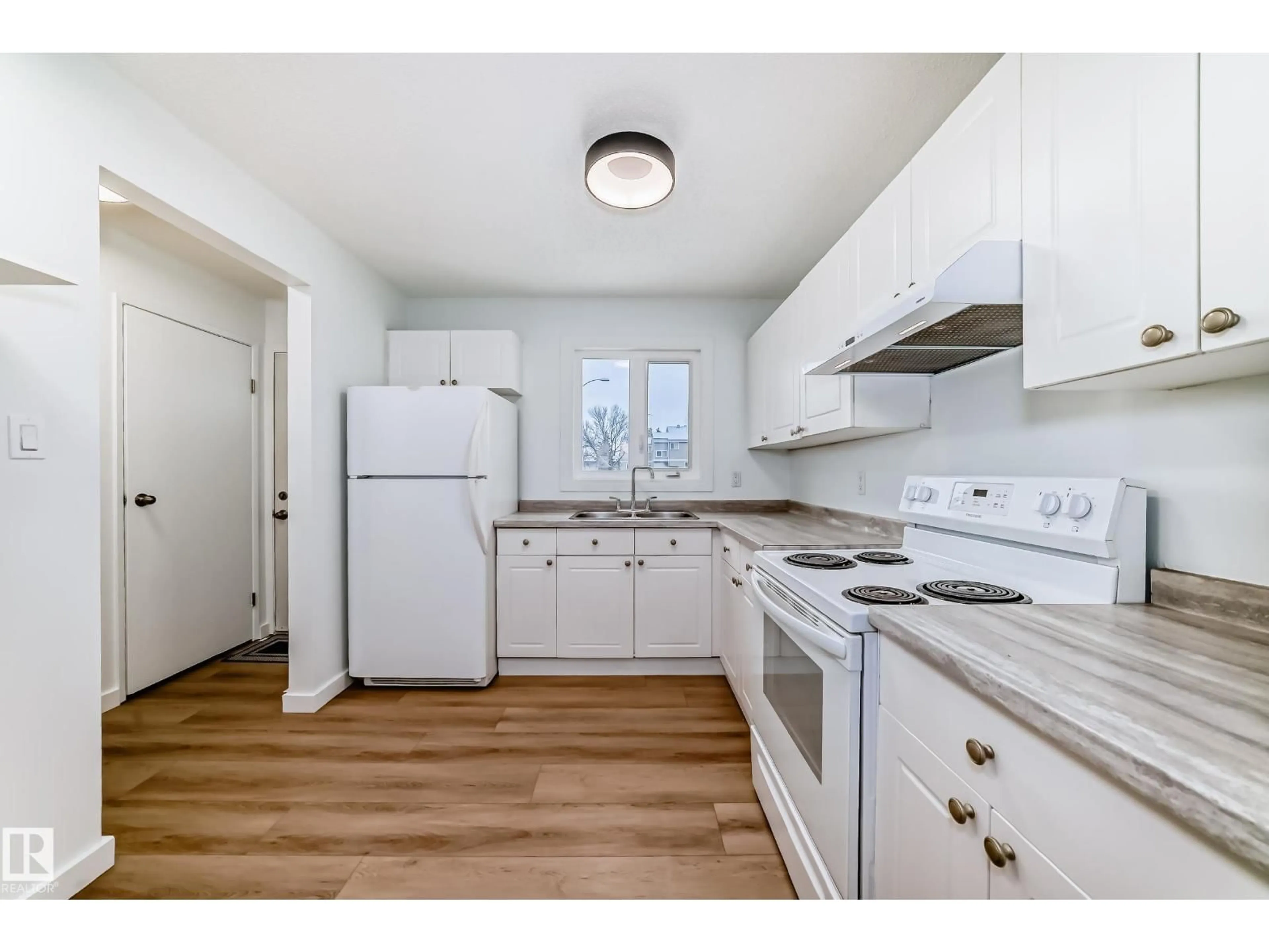 Standard kitchen, unknown for 9D CASTLE TC, Edmonton Alberta T5X2E6