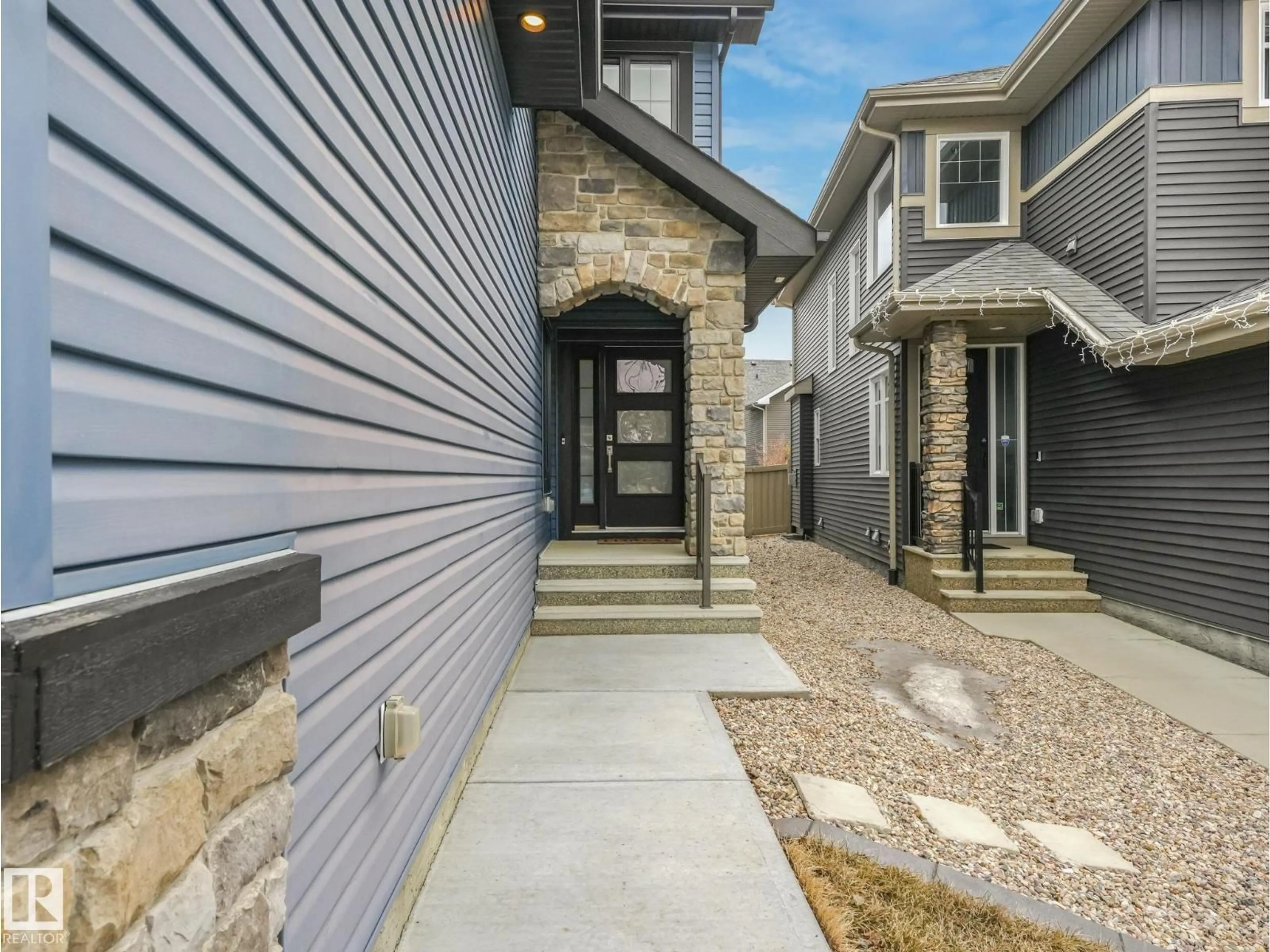 Unknown for 5921 EDMONDS CR, Edmonton Alberta T6M0N7