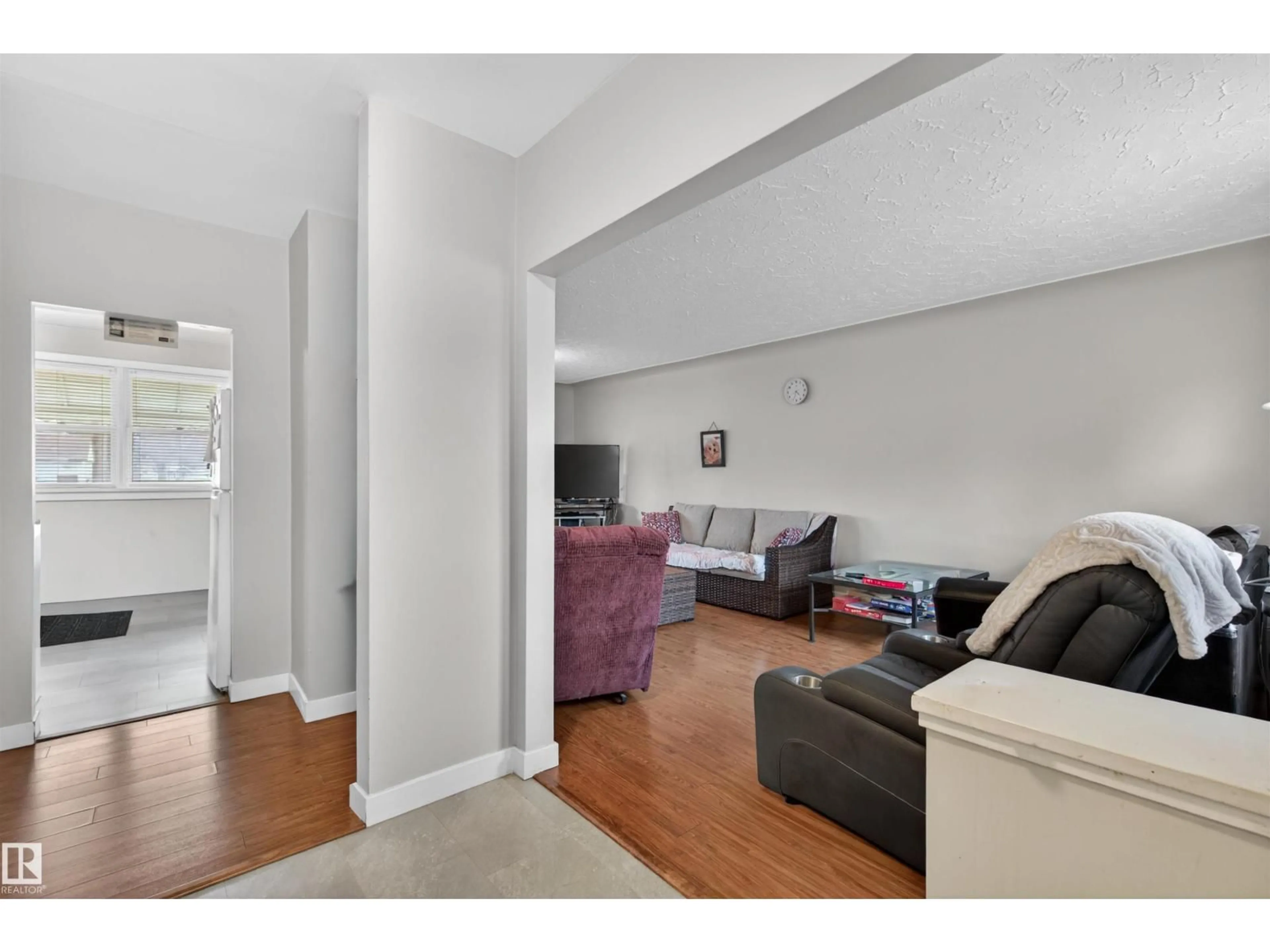 Unknown for 13631 119 AV, Edmonton Alberta T5L2N5