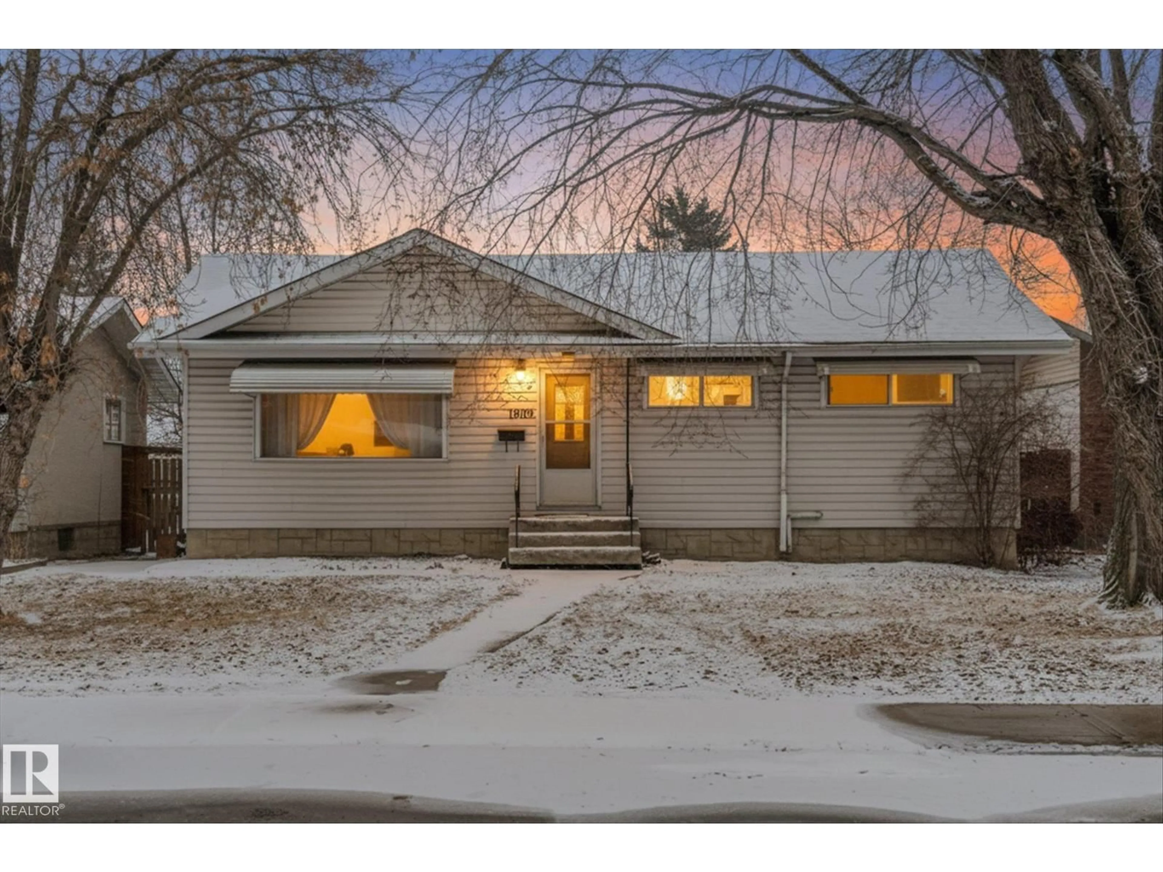 Unknown for NW - 7909 160 ST, Edmonton Alberta T5R2G8